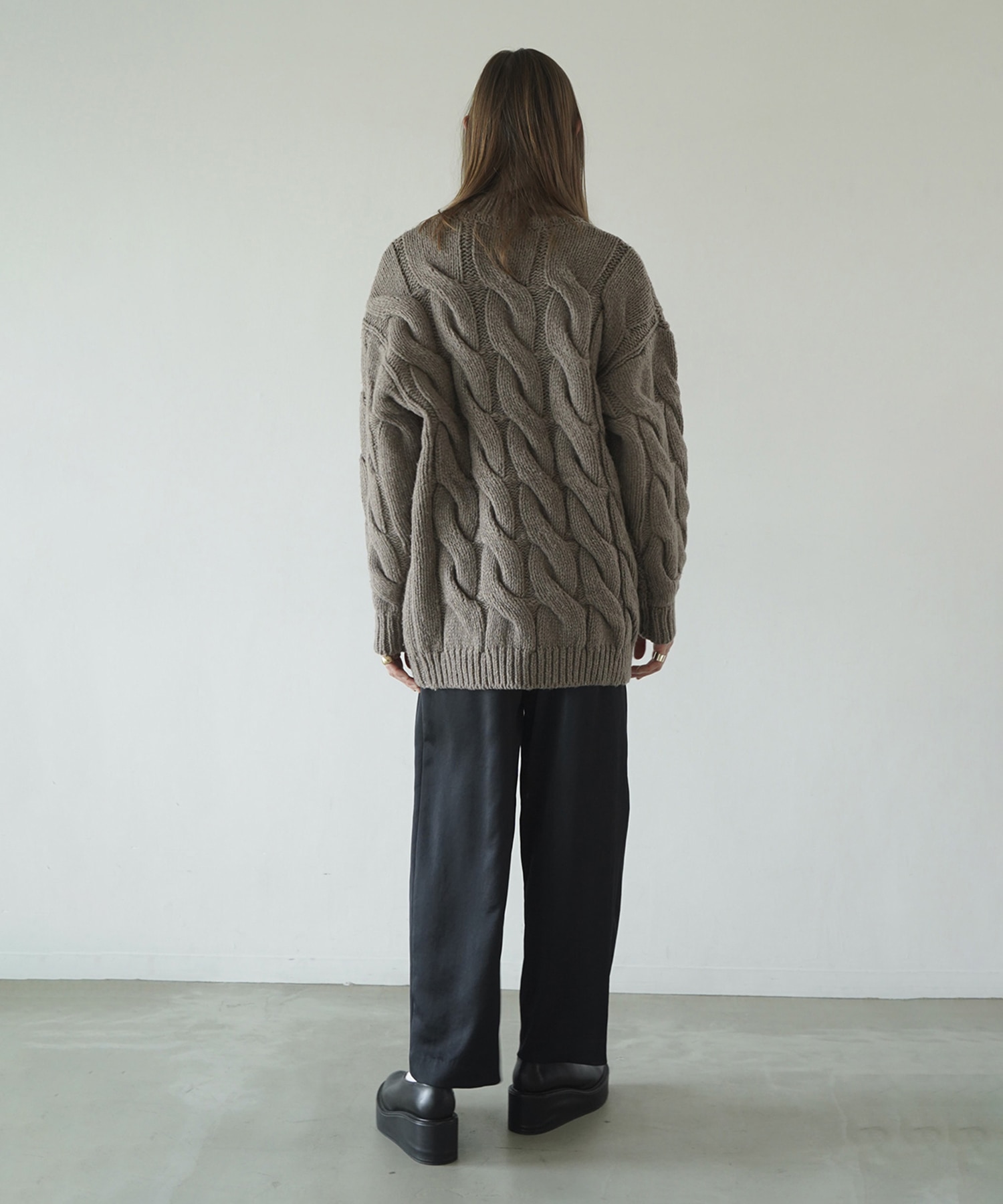 BIG CABLE OVER HAND KNIT TOPS CLANE