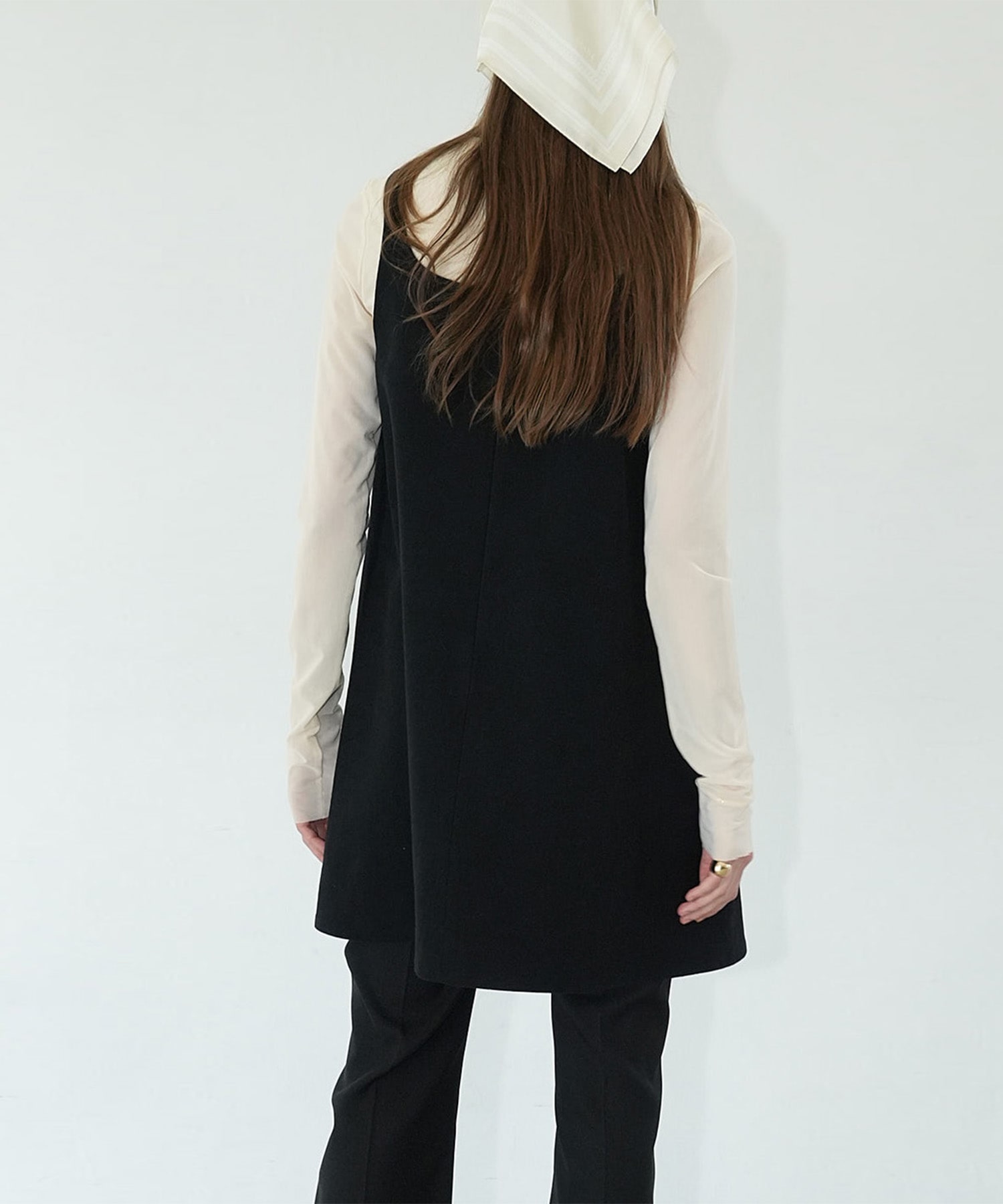 SHEER MESH CREW NECK TOPS CLANE