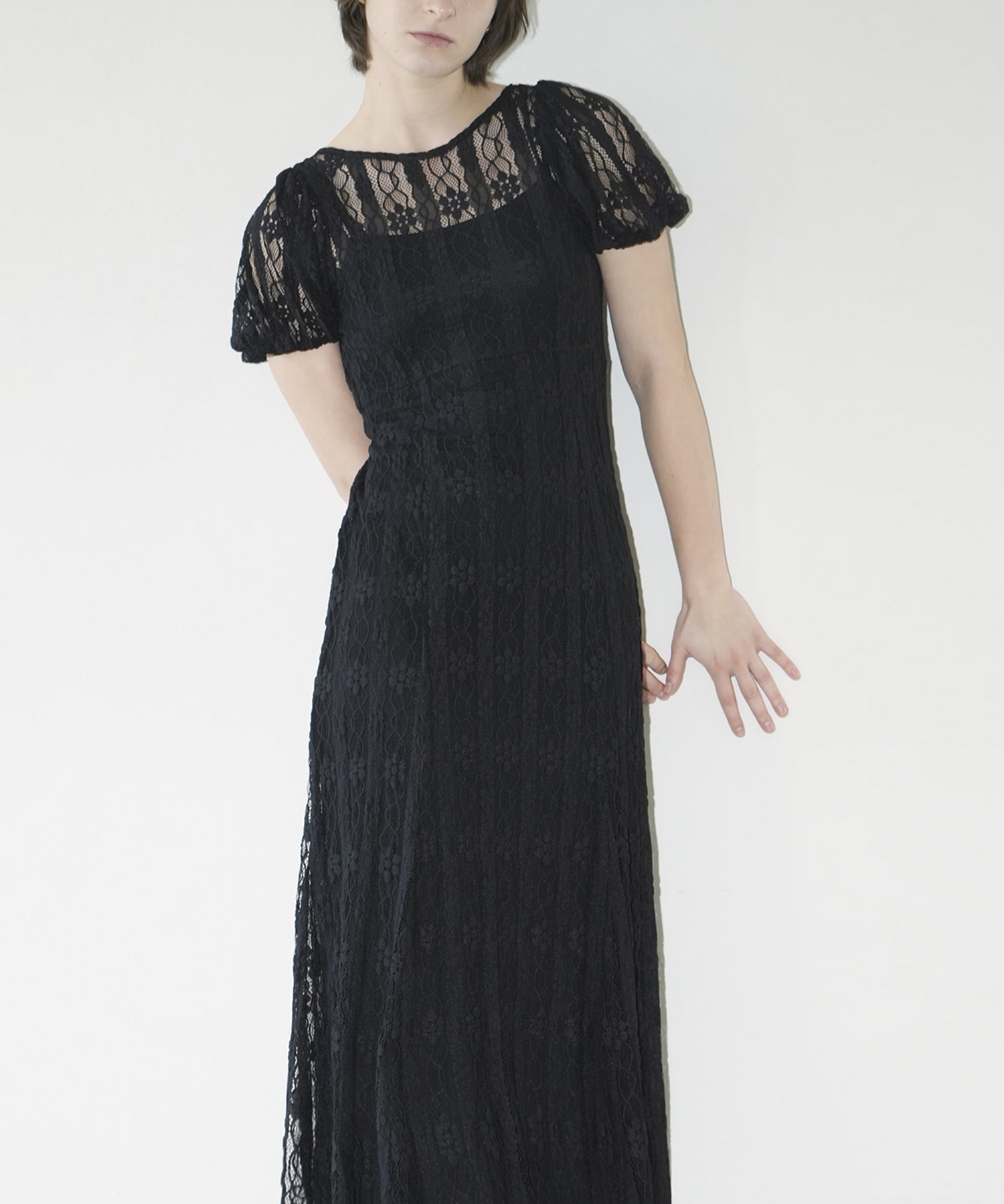 LACE MINI PUFF SLEEVE ONEPIECE CLANE