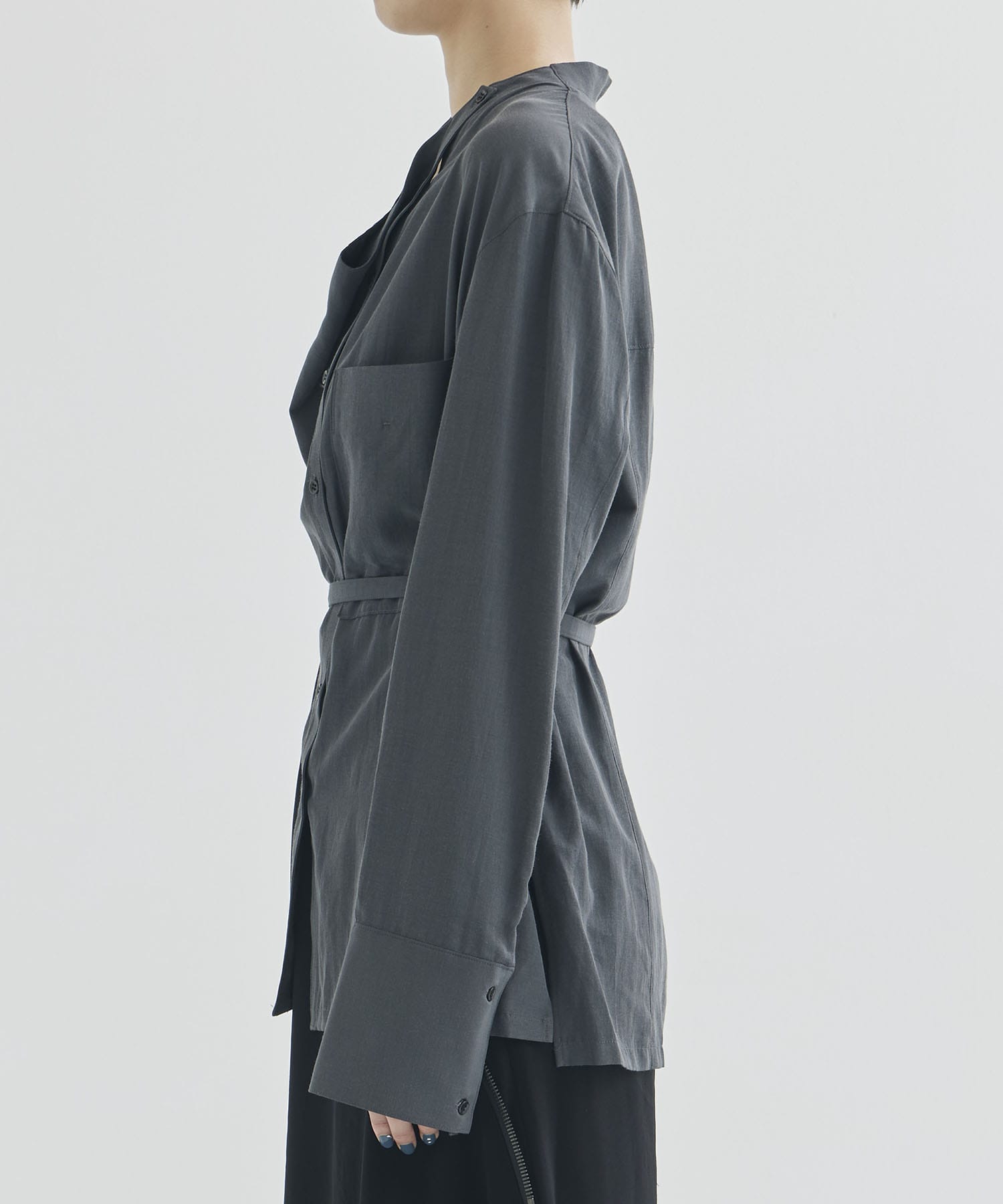 Tilda drape neck shirt GY AKIRANAKA