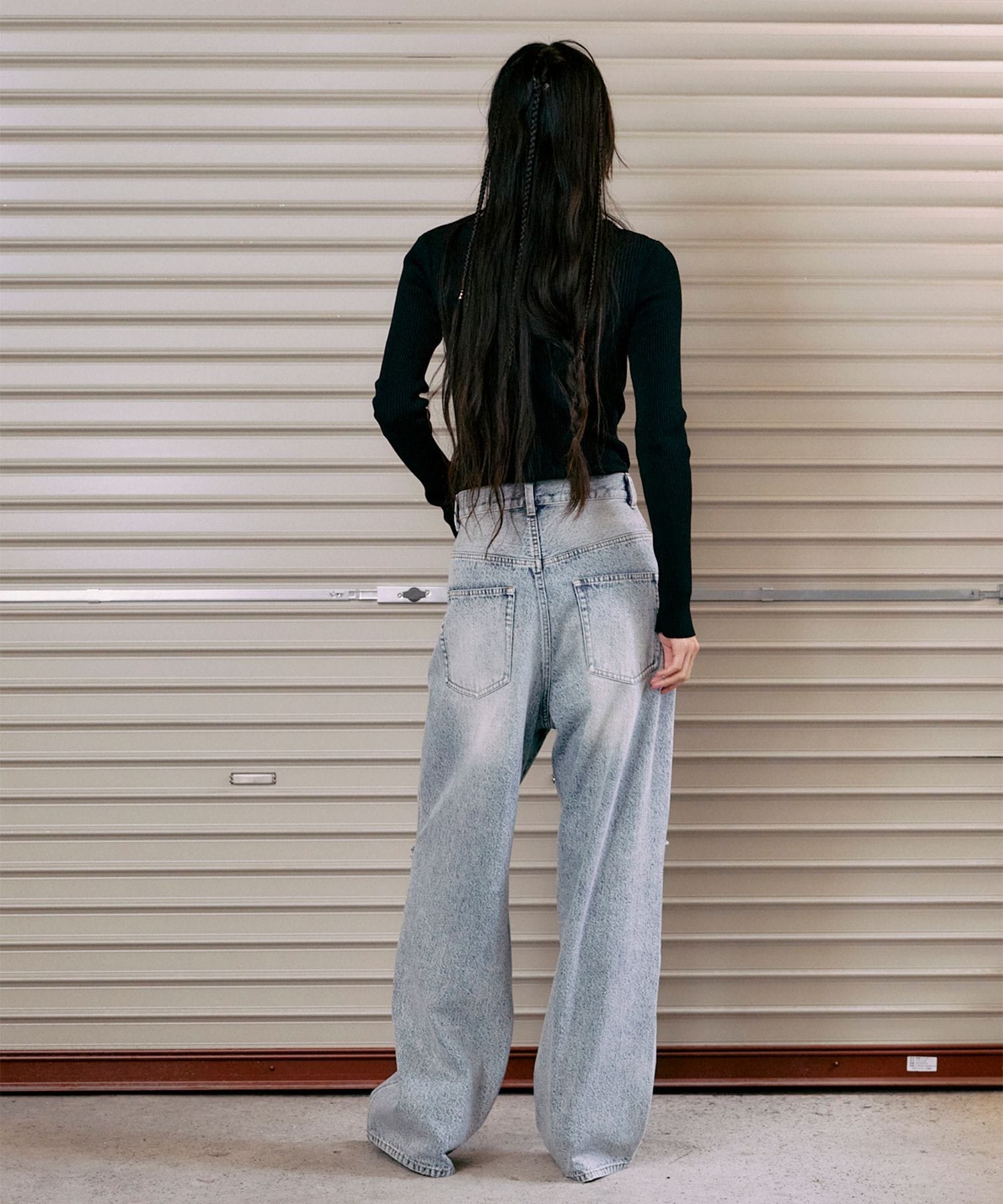 KNEE CUTTING DENIM PANTS THINGS THAT MATTER