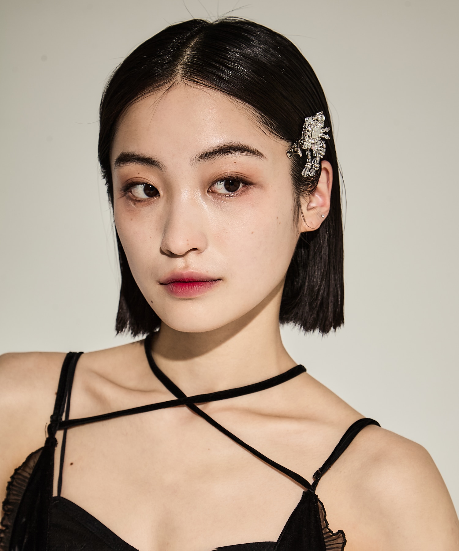 crystal hair clip left tanakadaisuke