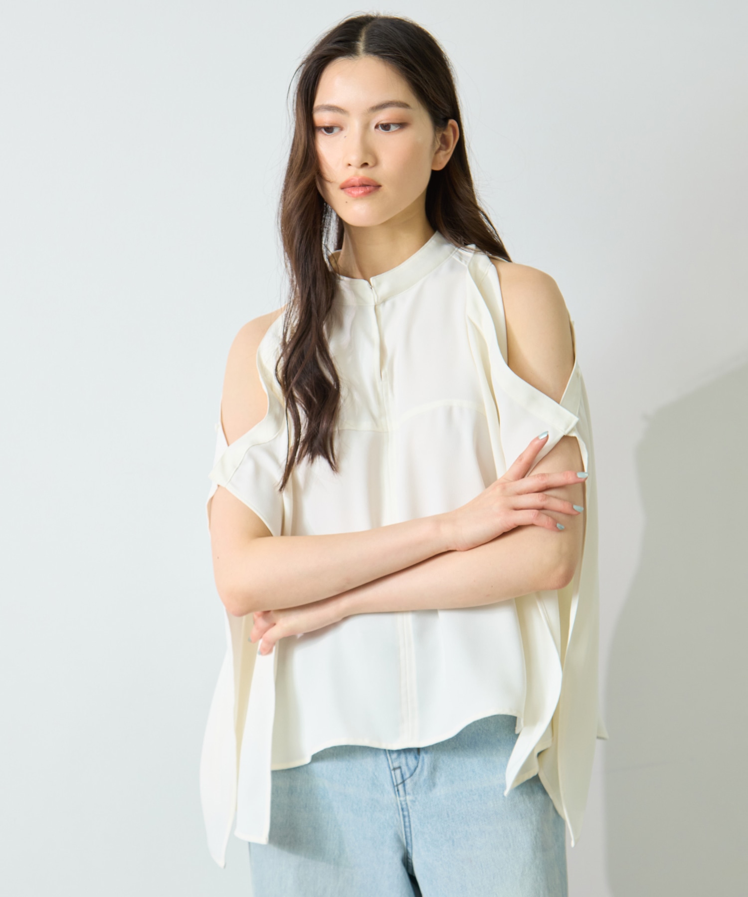 BACK SATIN DRAPE BLOUSE STUDIOUS