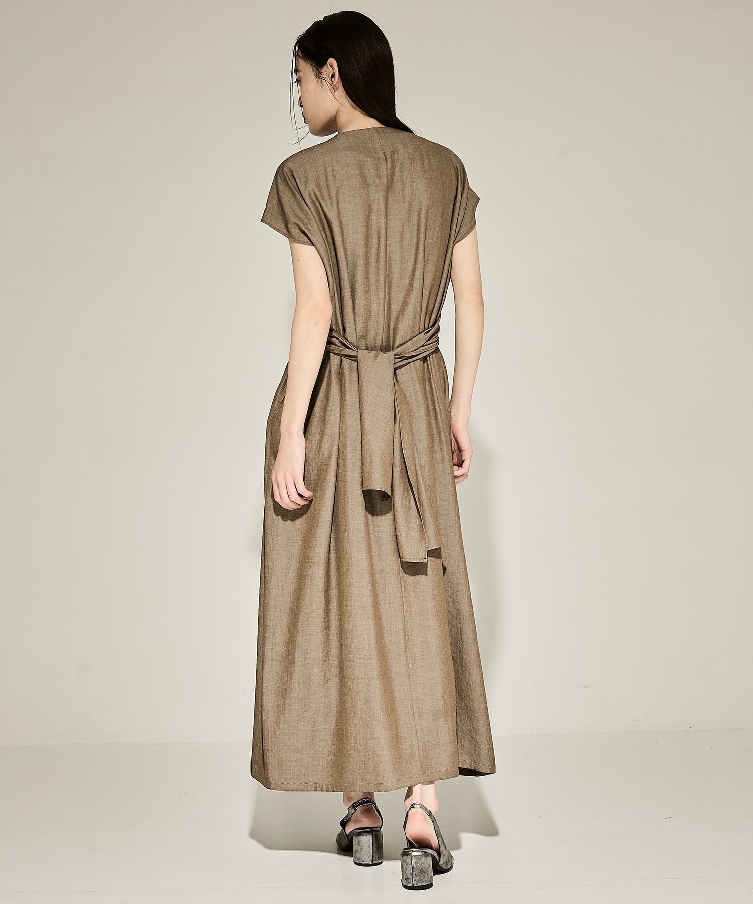 Valeria knot panel dress KH AKIRANAKA