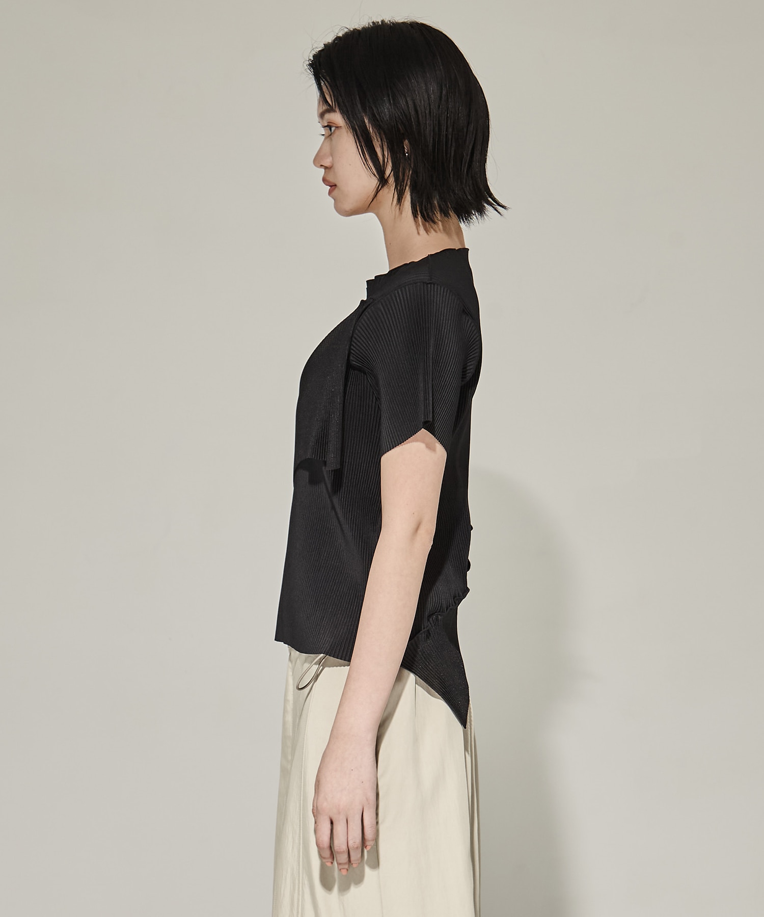 SPIRAL WAVE SHORT SLEEVE TOP kotohayokozawa