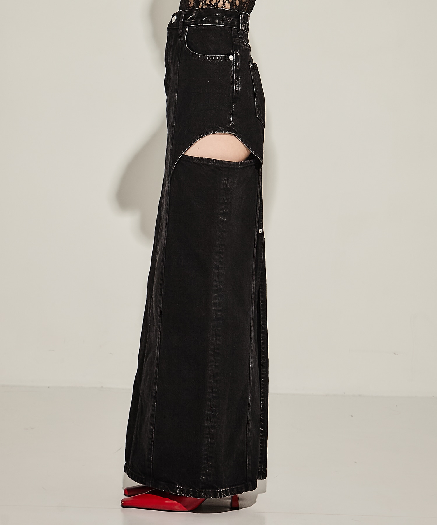 WASHED DENIM HOLLOWED OUT SKIRT JOHN LAWRENCE SULLIVAN