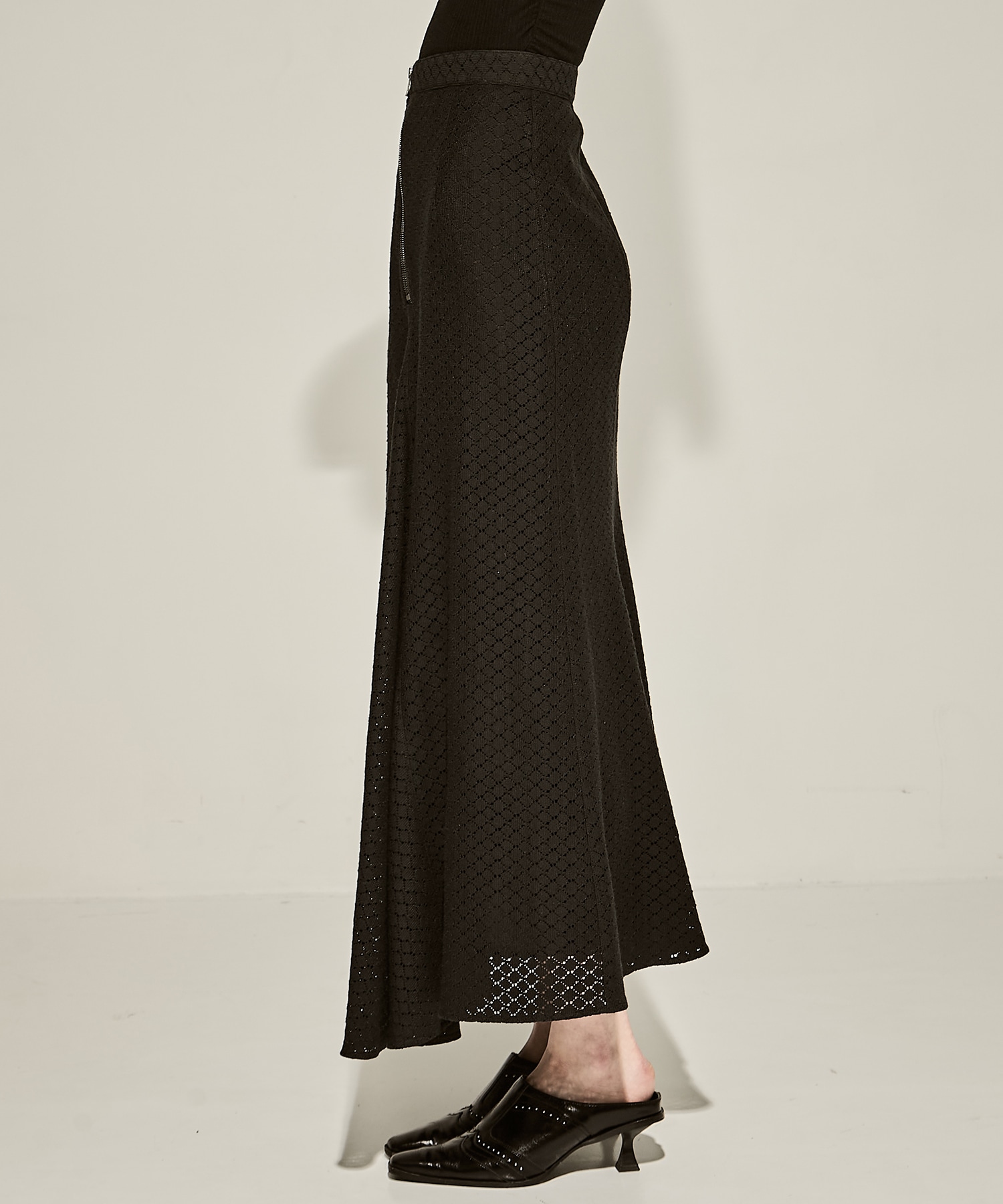 Sylvie front drape lace skirt BK AKIRANAKA