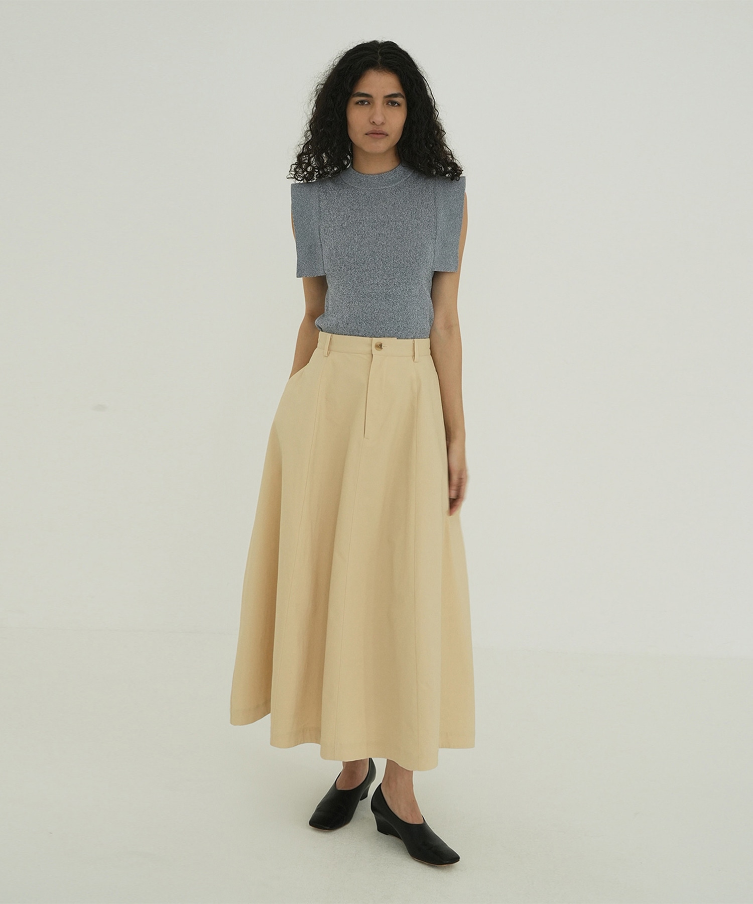 COCOON LINE VOLUME SKIRT CLANE