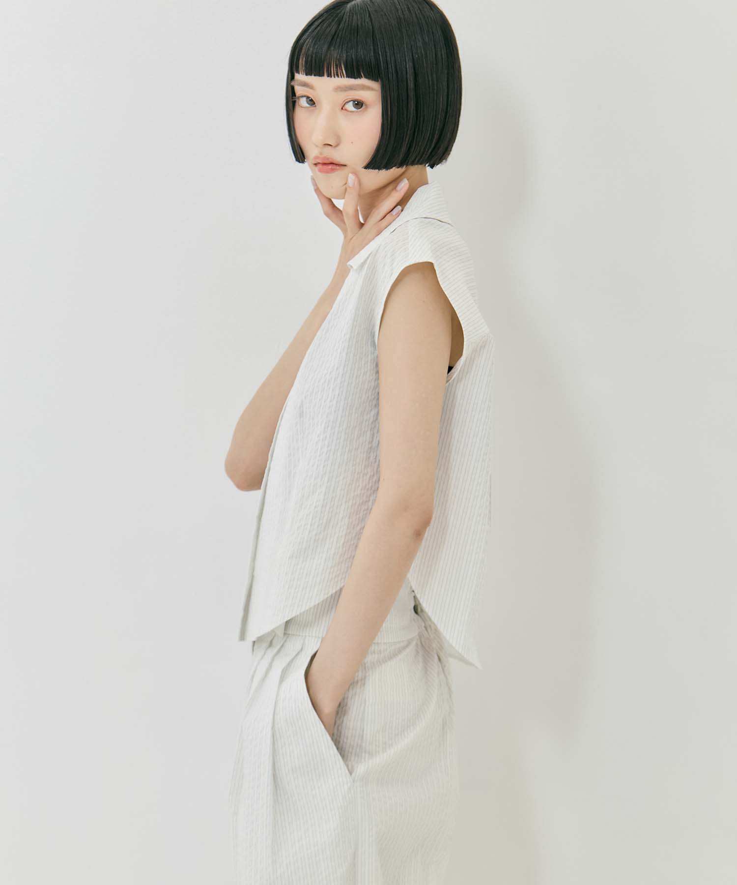 Seersucker Sleeveless Shirt STUDIOUS