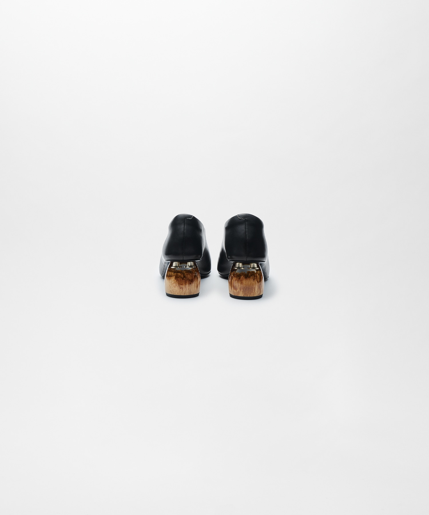 ARMA LEATHER PUMPS ALM