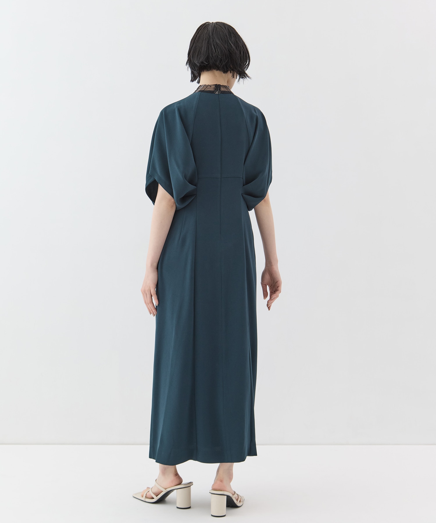 Classic lace dress MURRAL