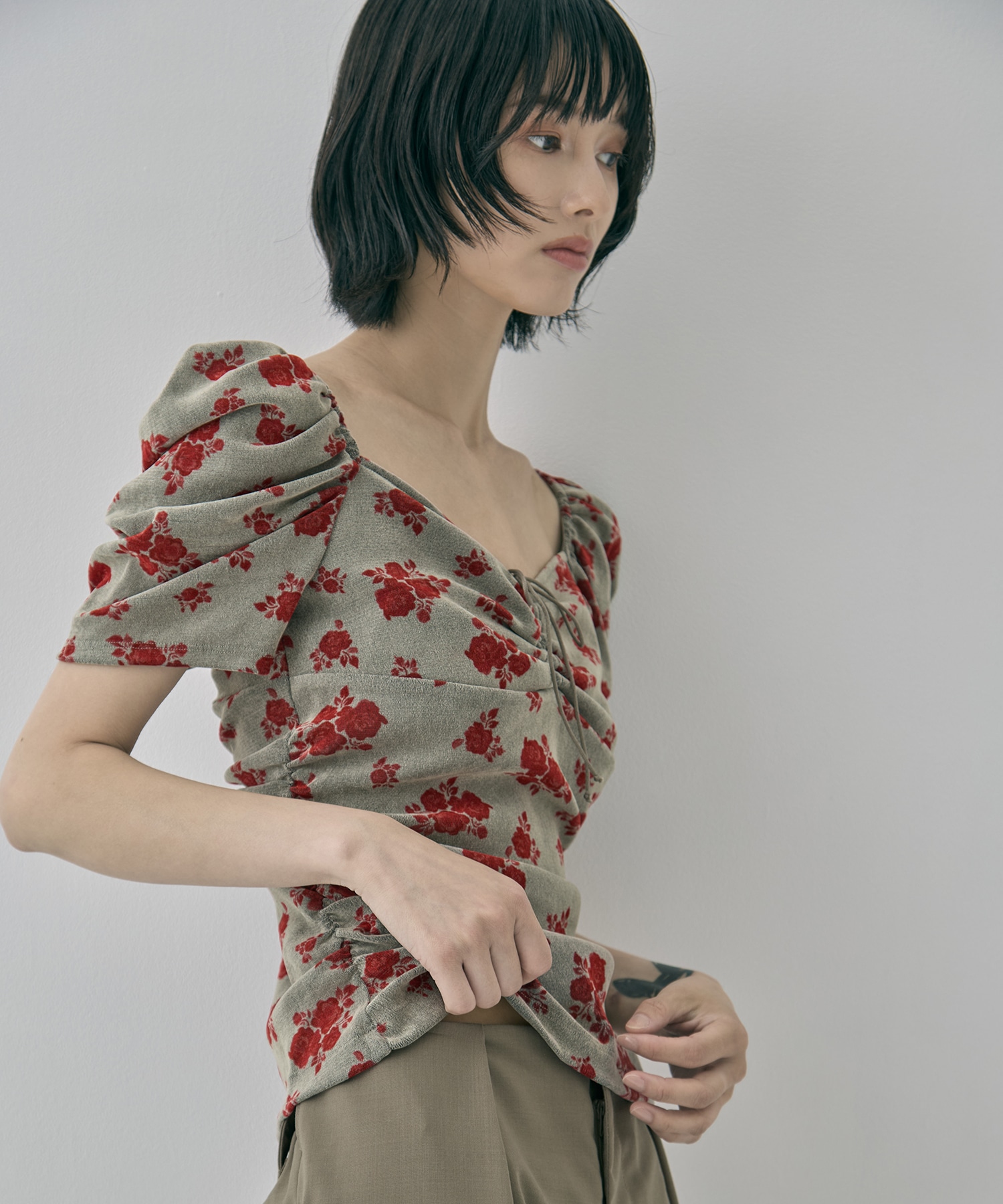 別注 VELOUR ROSE TEE FETICO