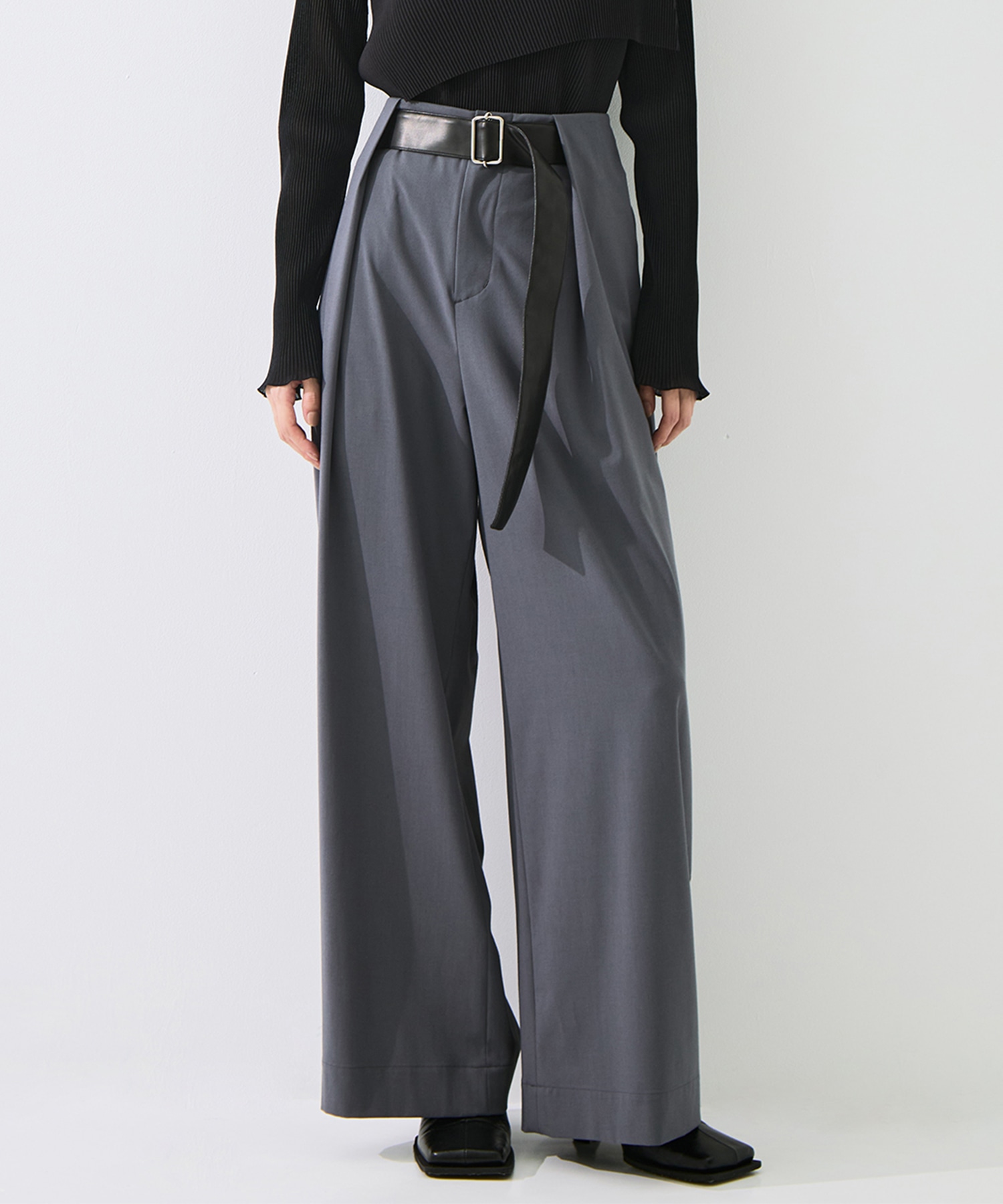 Belted Trousers STUDIOUS