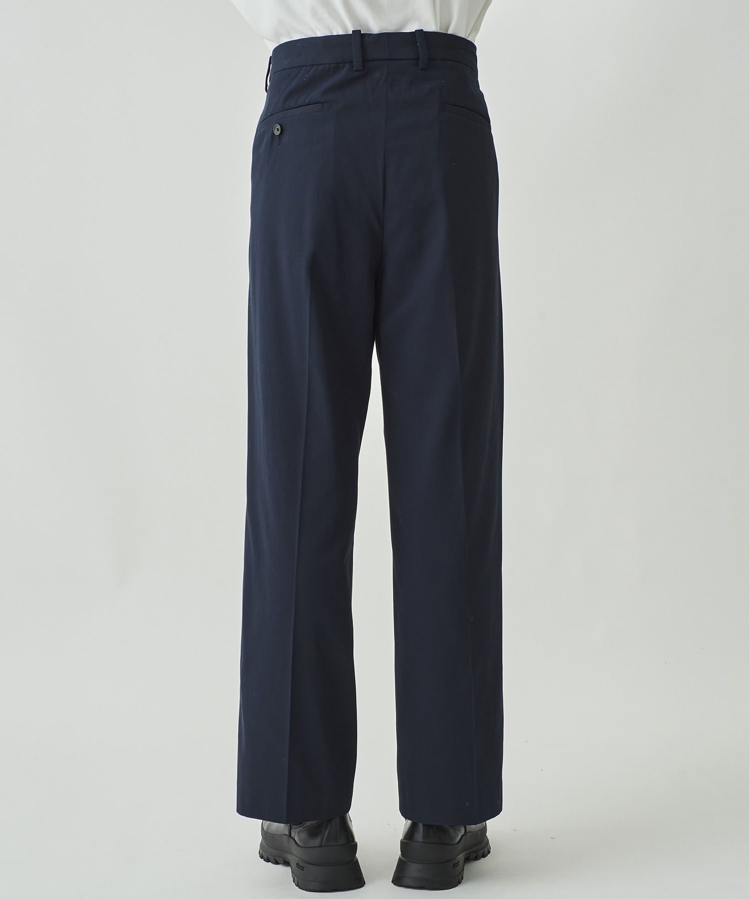 STRAIGHT PANTS URU TOKYO