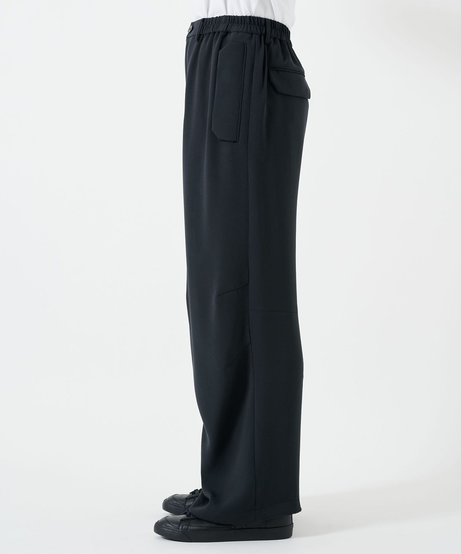 ESSENTIAL RELAX WIDE PANTS STUDIOUS