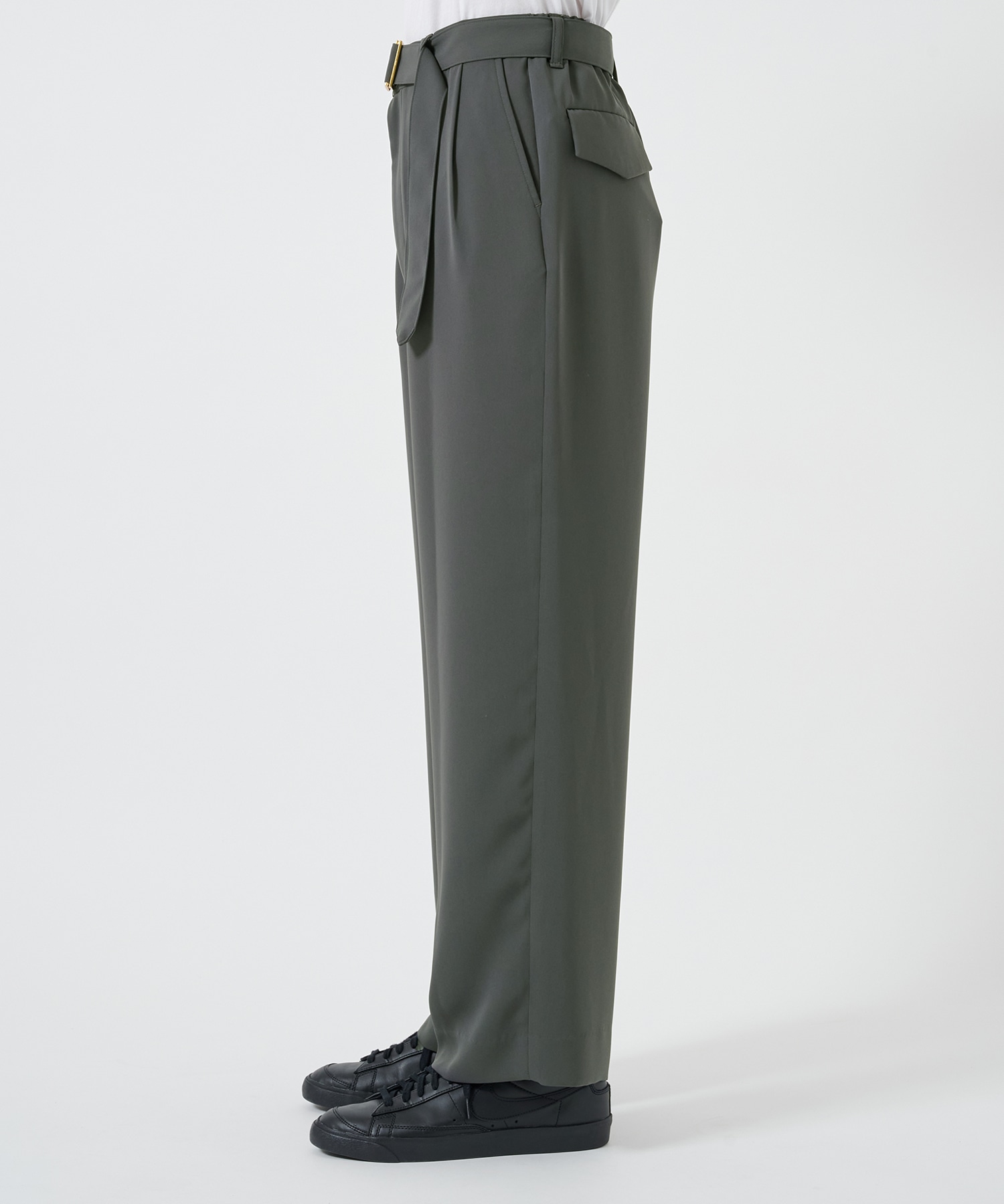 〈別注〉BELTED TAPERD PANTS CULLNI
