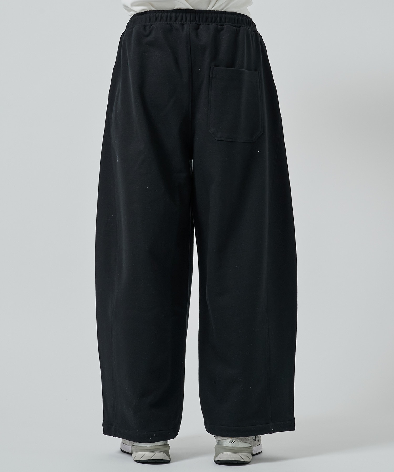 BALLOON WIDE SWEAT PANTS STUDIOUS