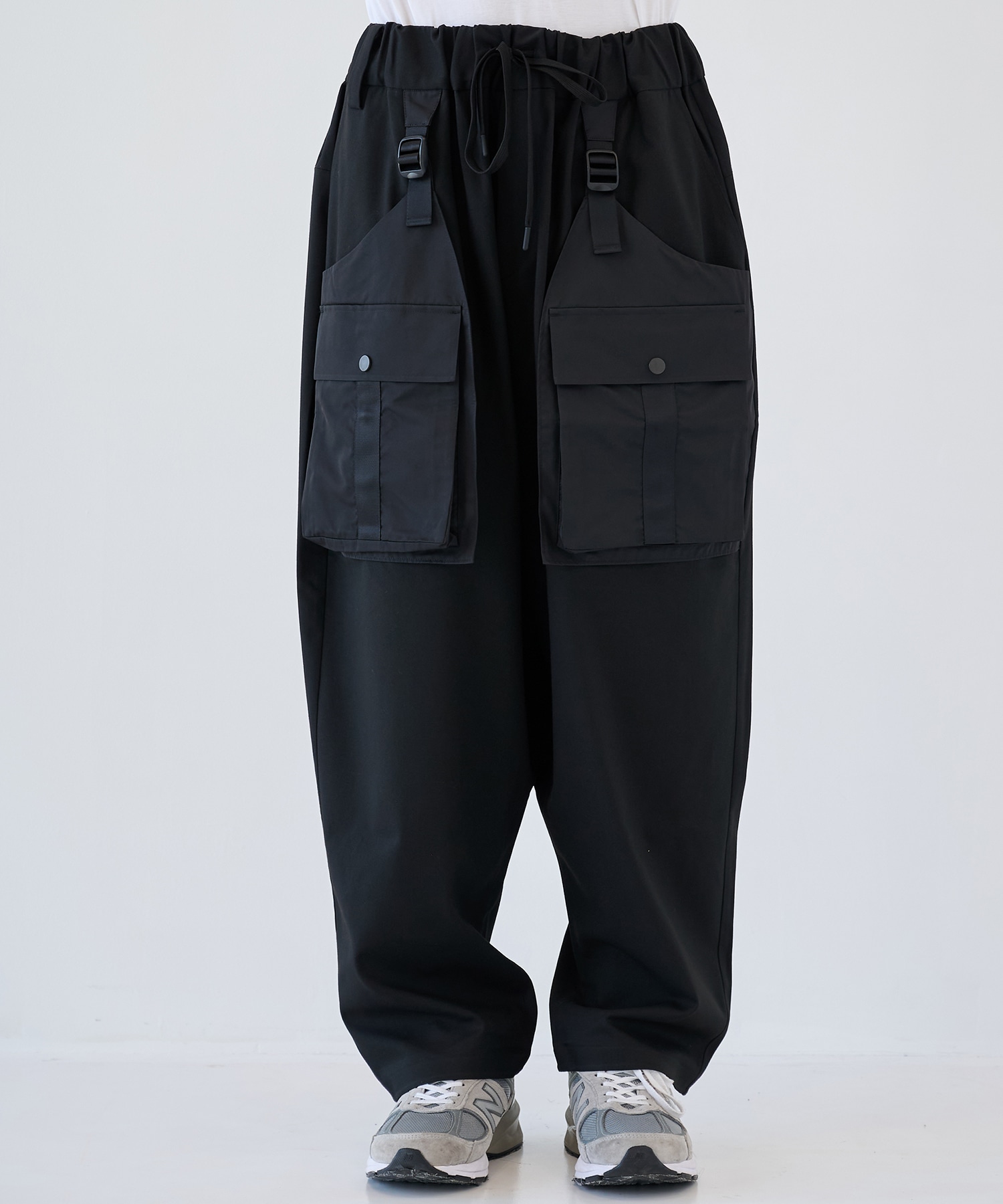 CARGO SAROUEL PANTS White Mountaineering
