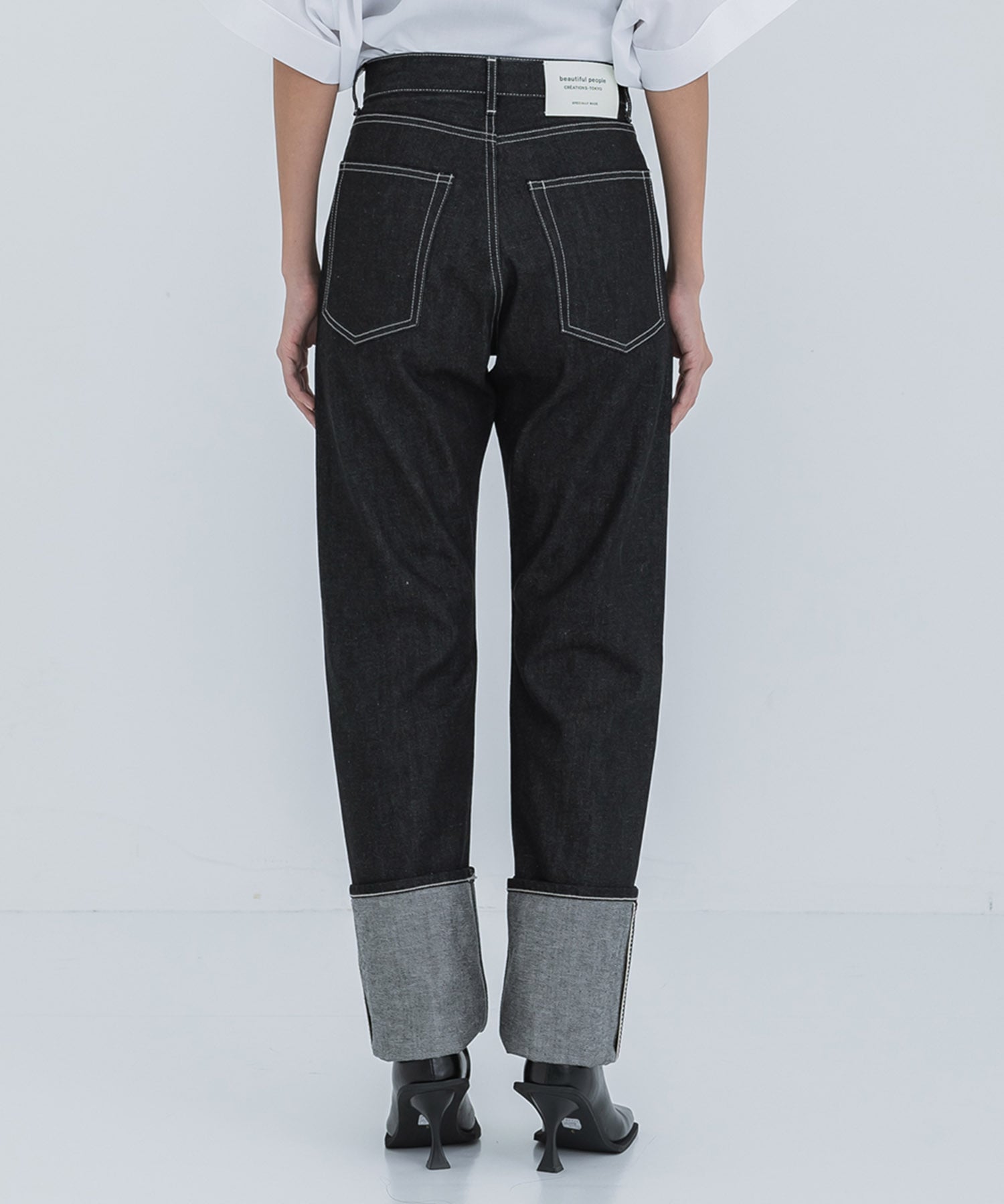 selvedge denim woman fits beautiful people