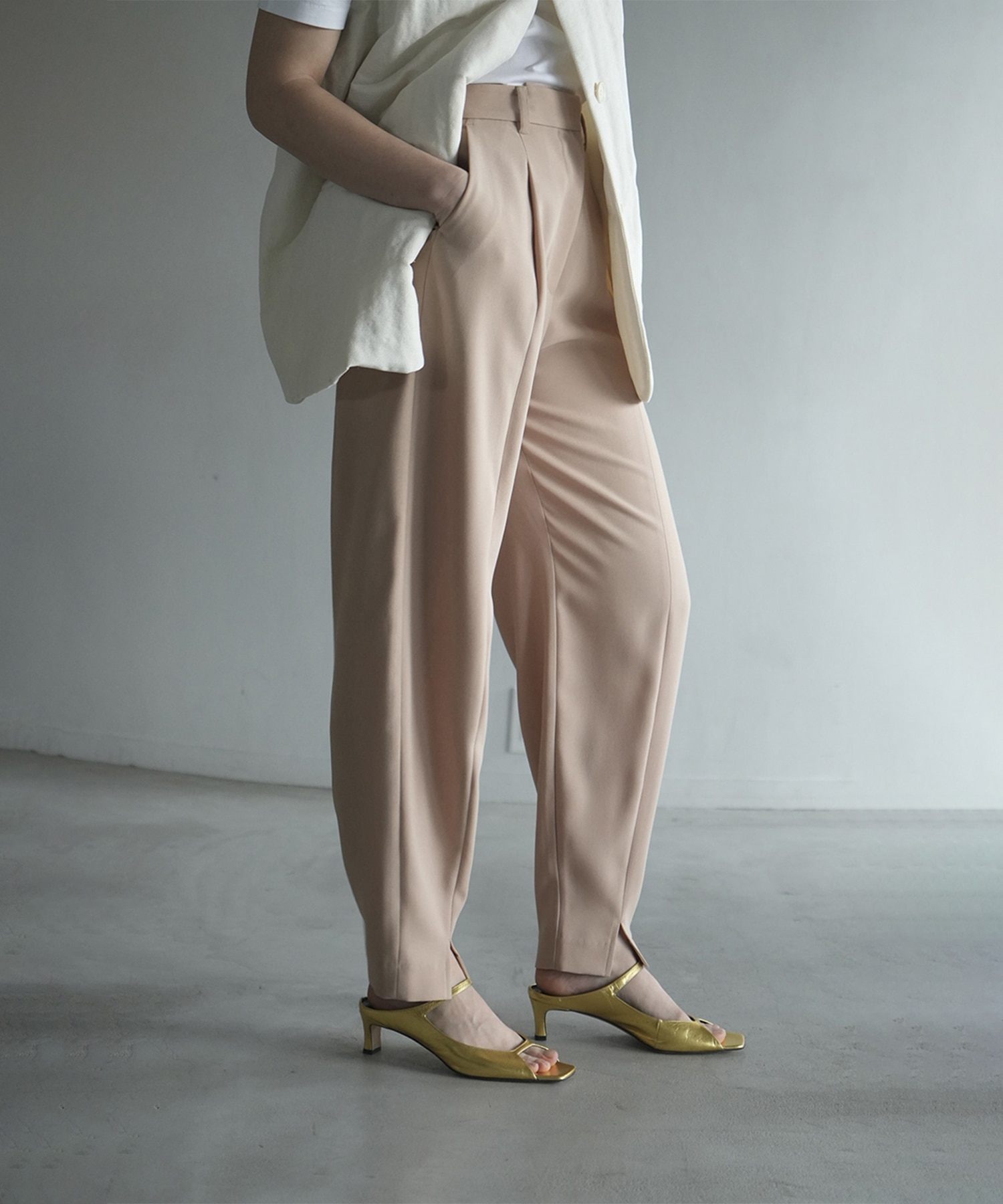SLIT HEM BALLOON PANTS CLANE