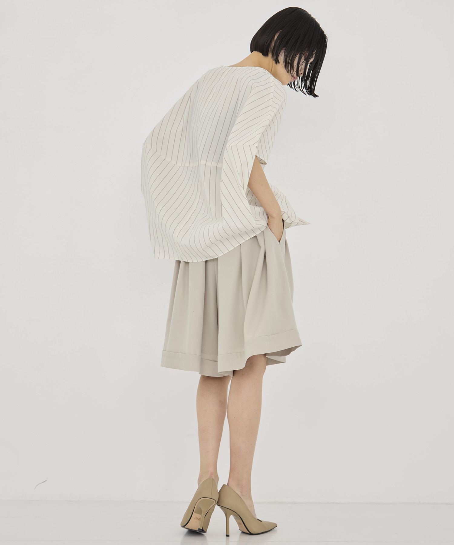 Aura Stripe shirt AKIRANAKA