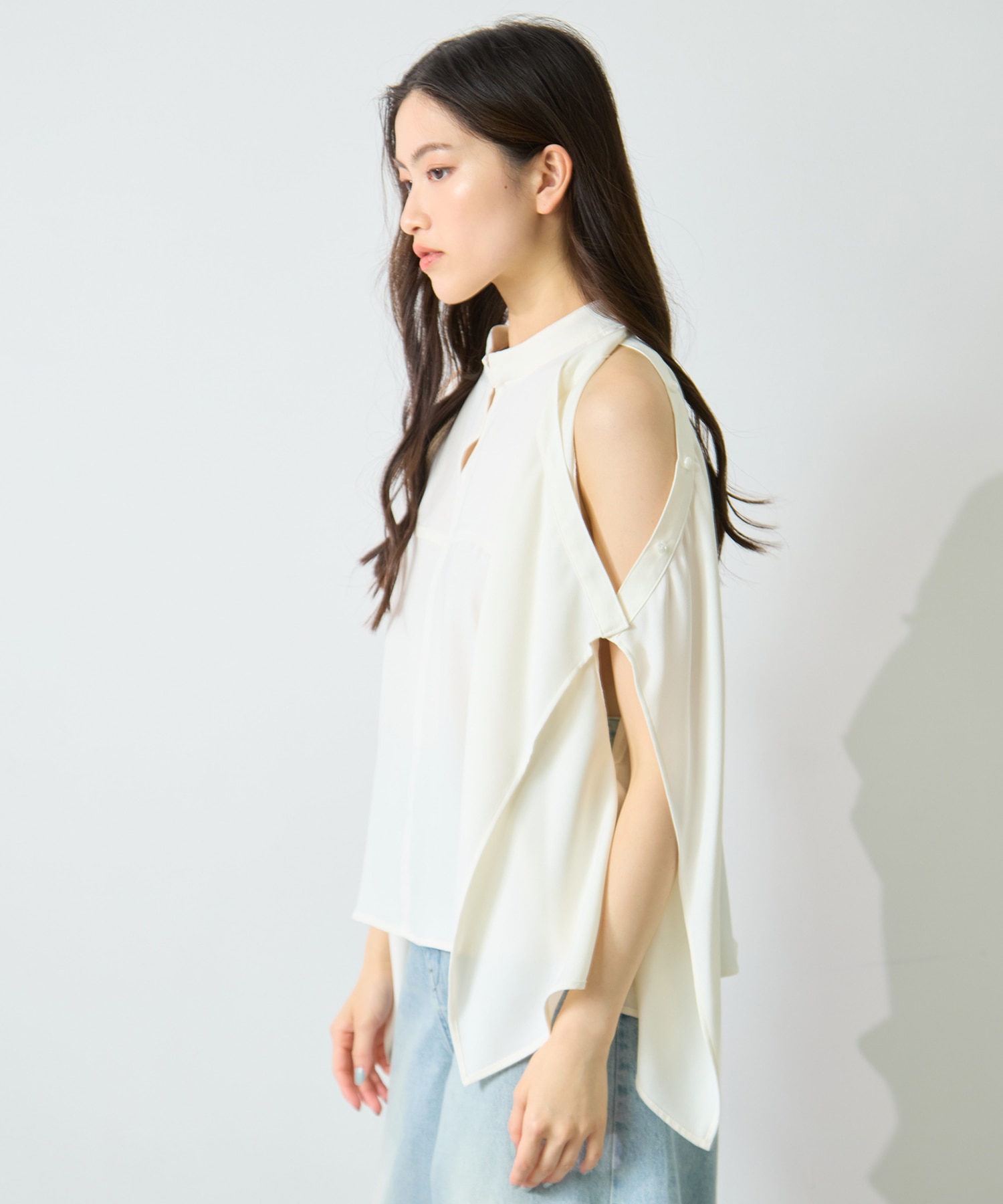 BACK SATIN DRAPE BLOUSE STUDIOUS
