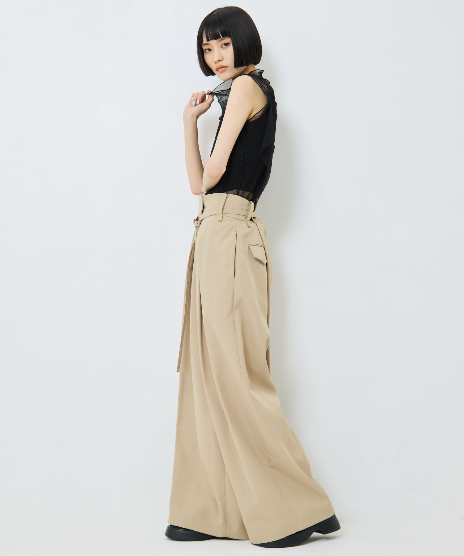 Back Asymmetry Chino Pants STUDIOUS