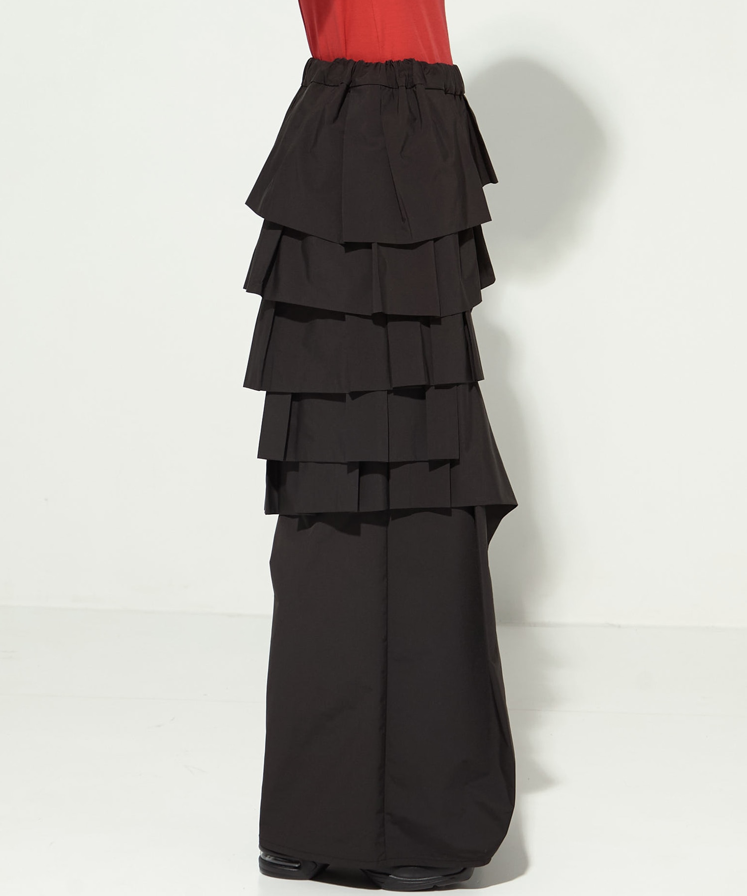 別注RUFFLE PANTS TAAKK
