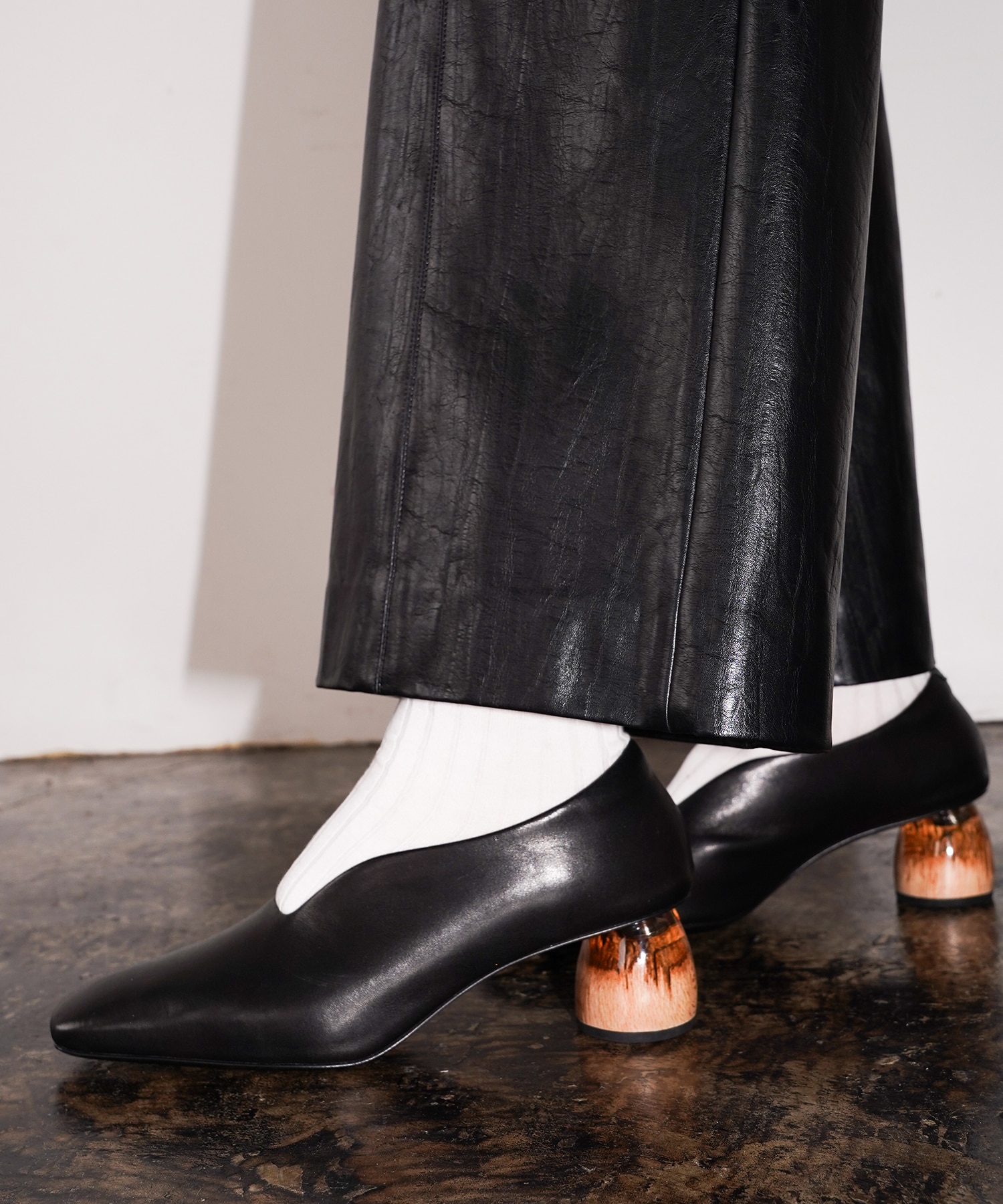ARMA LEATHER PUMPS ALM