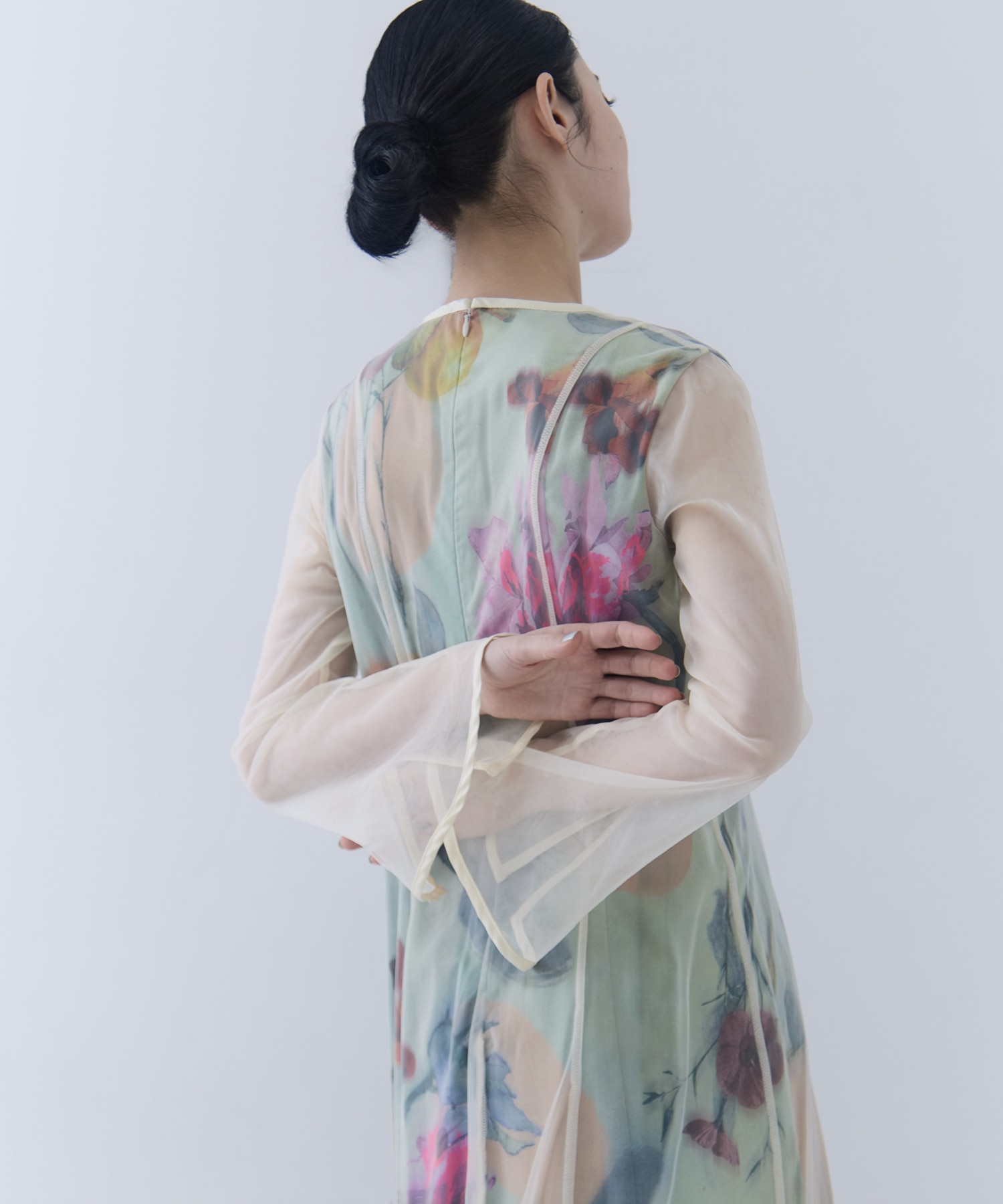 UND GRACE CHIFFON VEIL DRESS AMERI