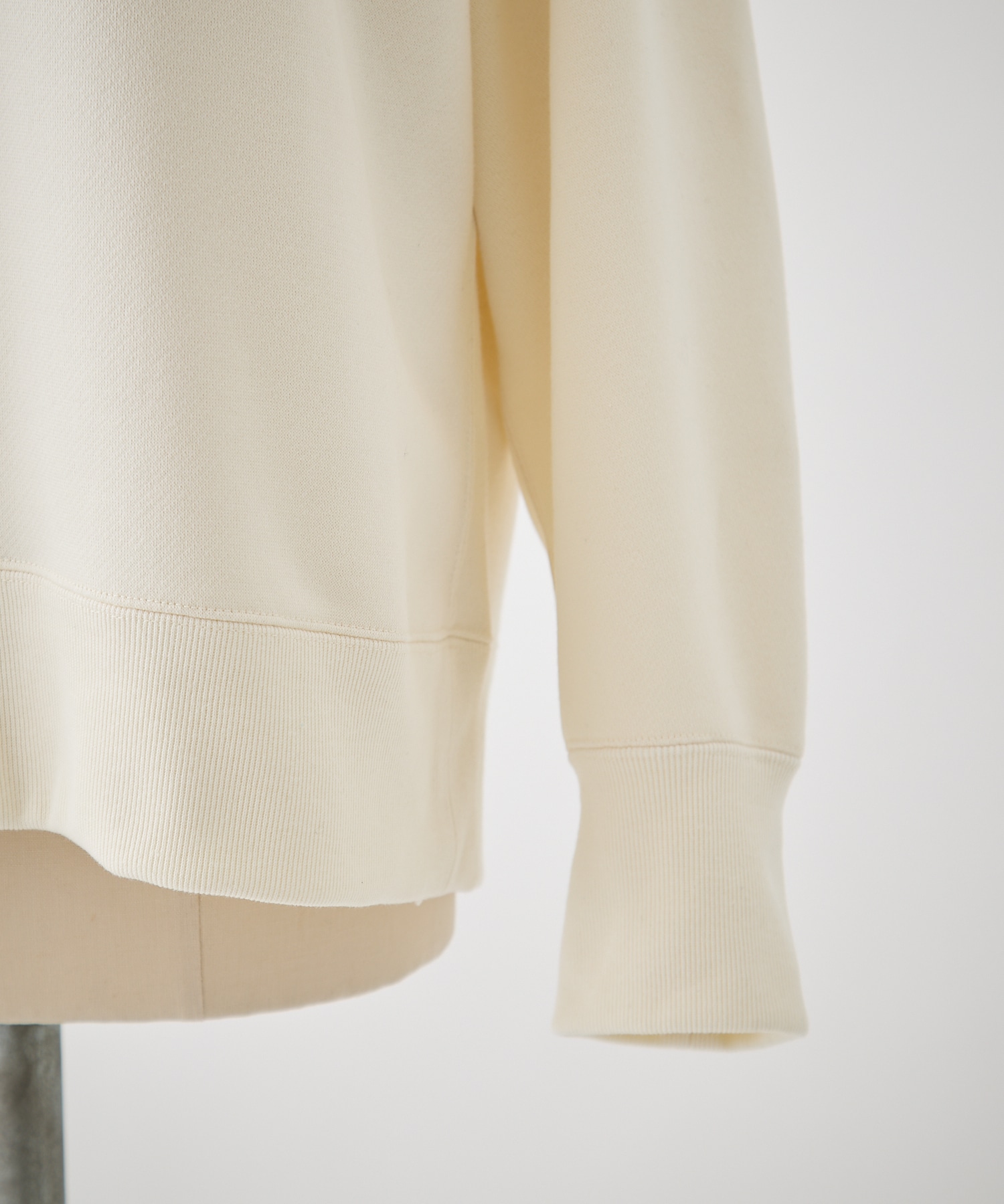 Floral Embroidery Oversized Sweat Top Mame Kurogouchi