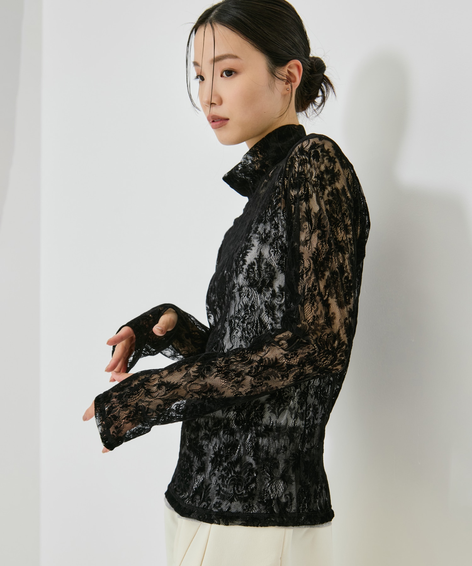 Stretch Flocky Lace Top STUDIOUS
