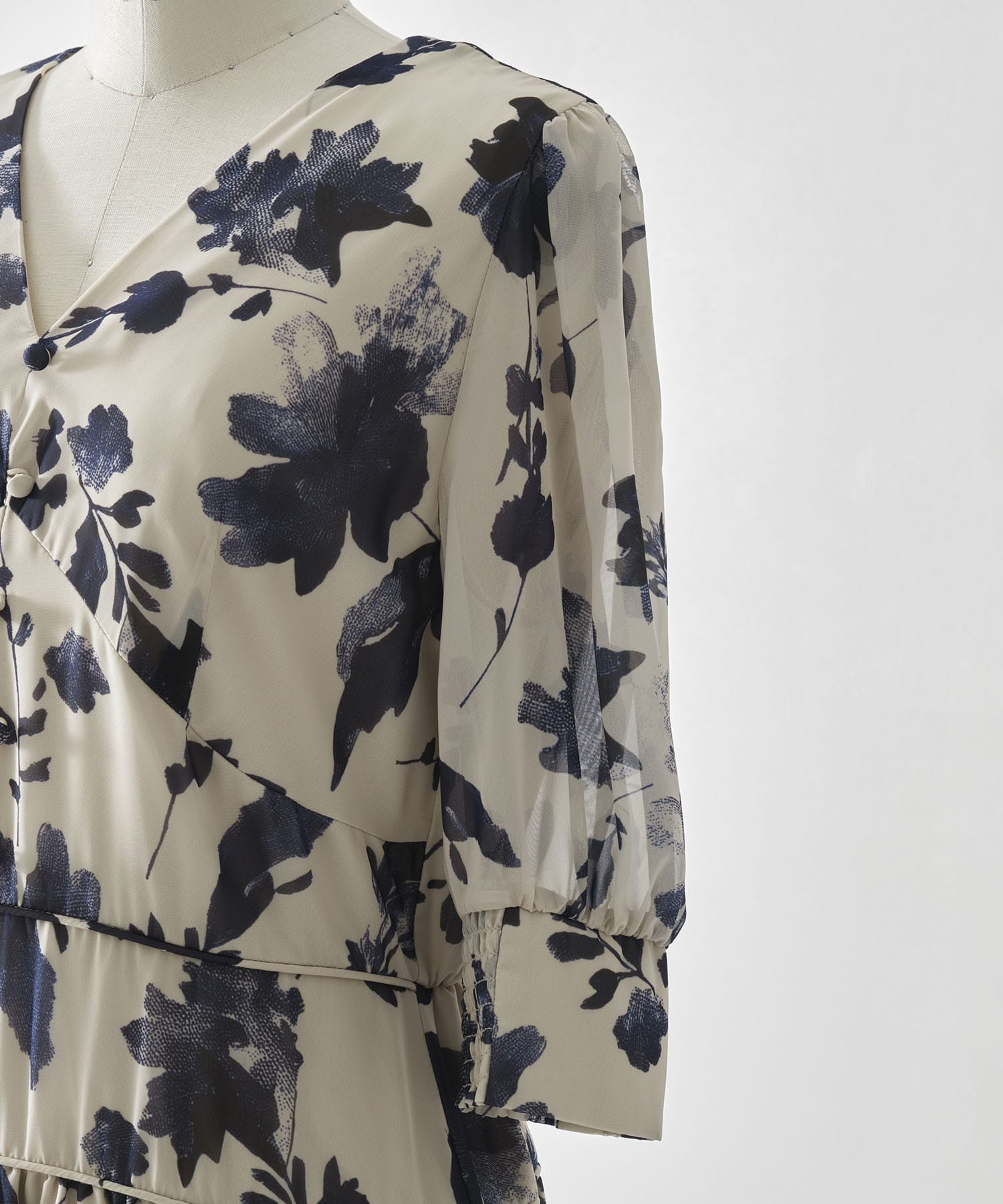 GRAINY FLOWER CHIFFON DRESS AMERI