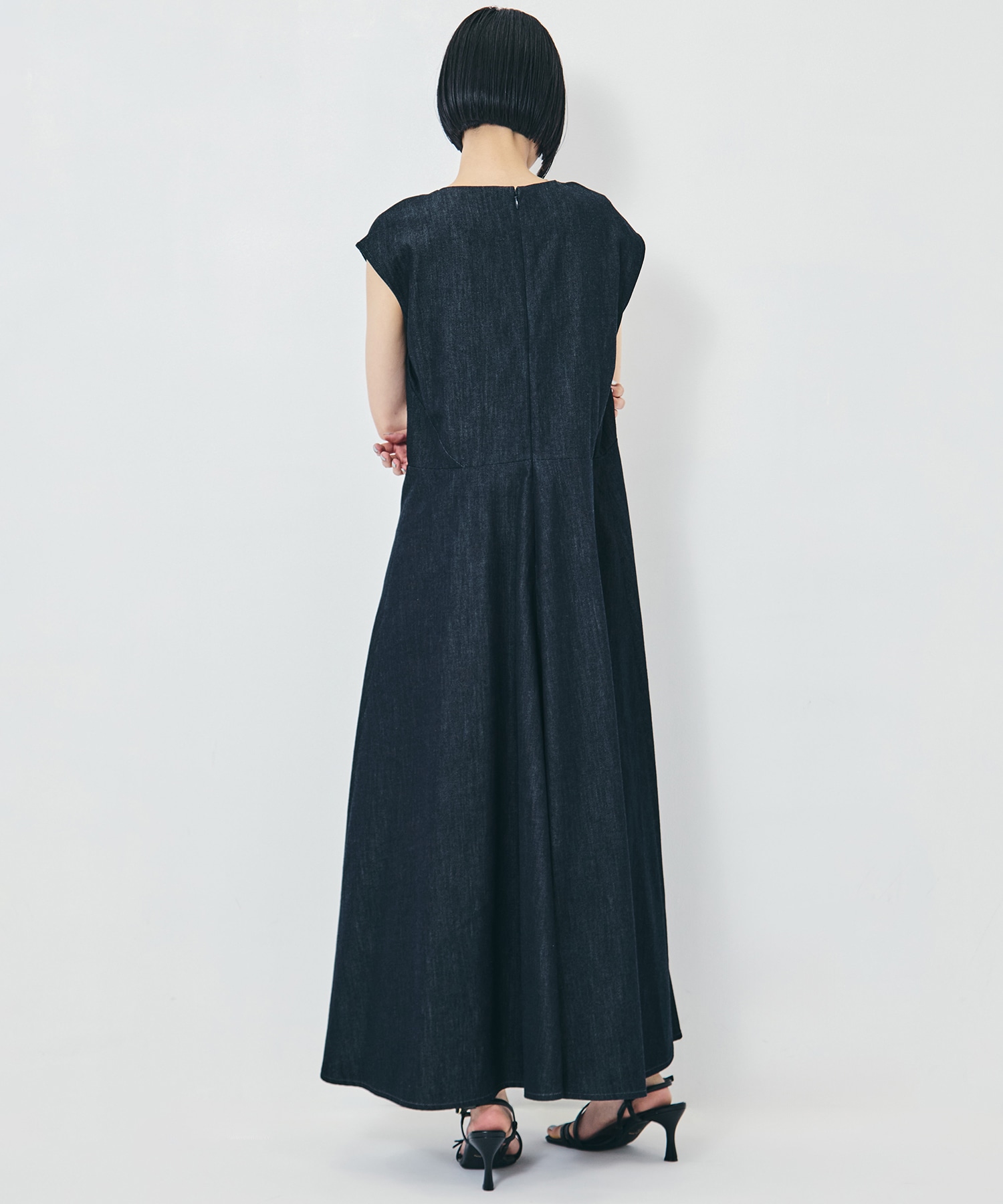 別注CUT-OUT FLERED DRESS 