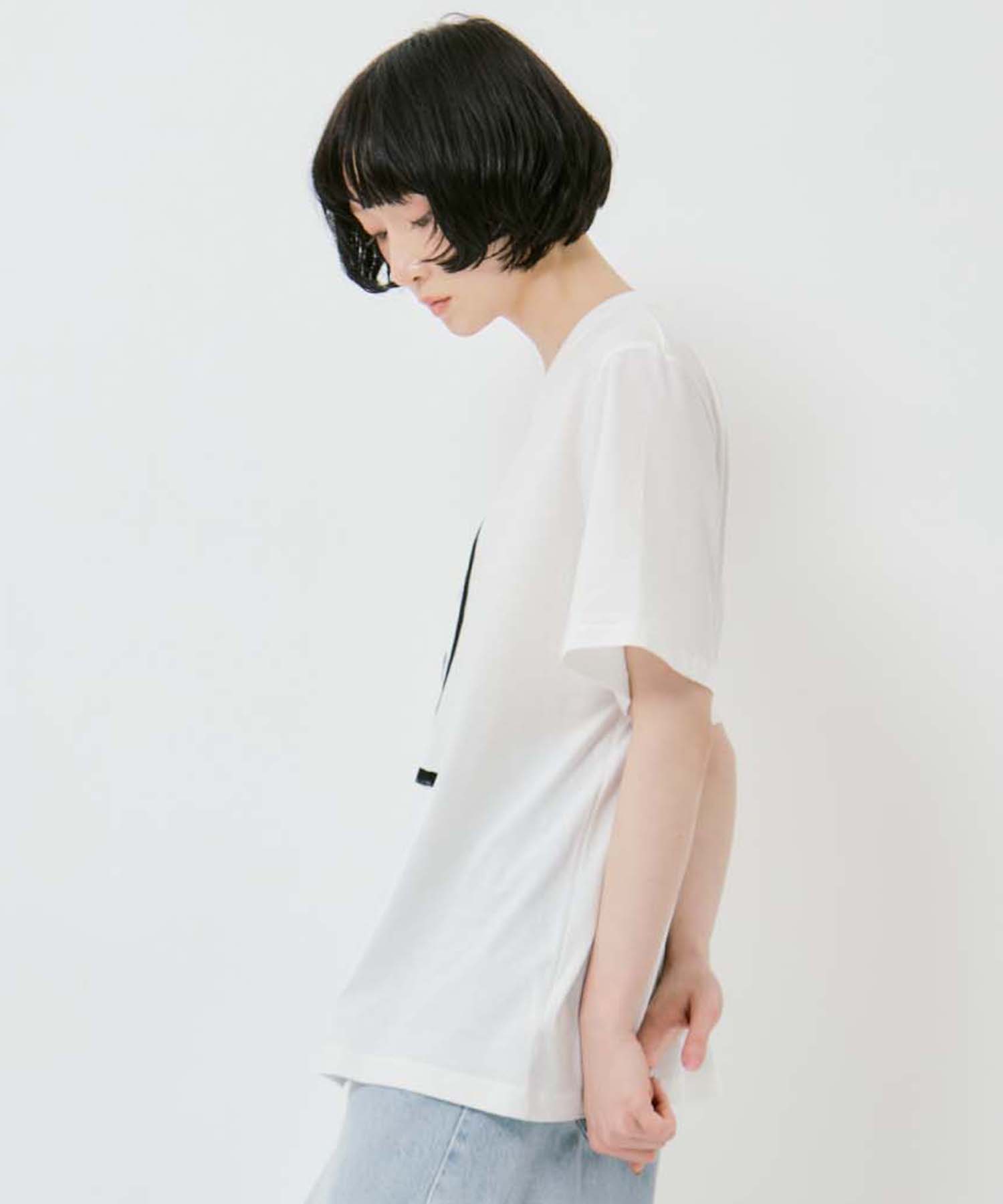 Line portrait T-shirt AKIRANAKA