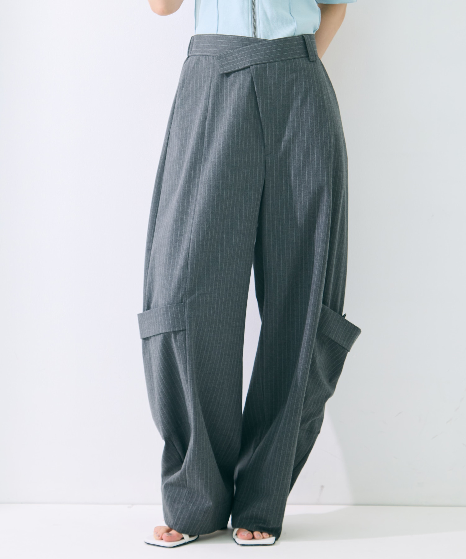 Soft Barrel Leg Flap Cargo Trousers STUDIOUS