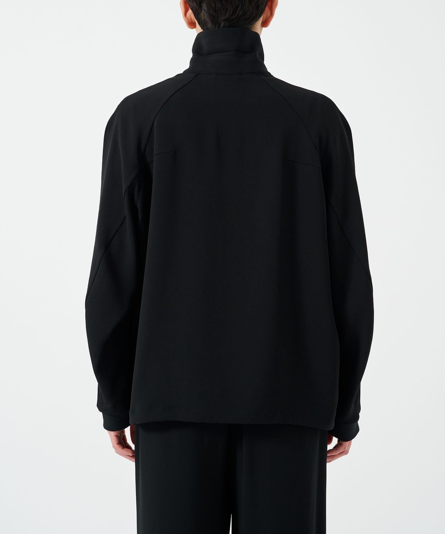 ESSENTIAL HALF ZIP SWEAT SHIRTS STUDIOUS