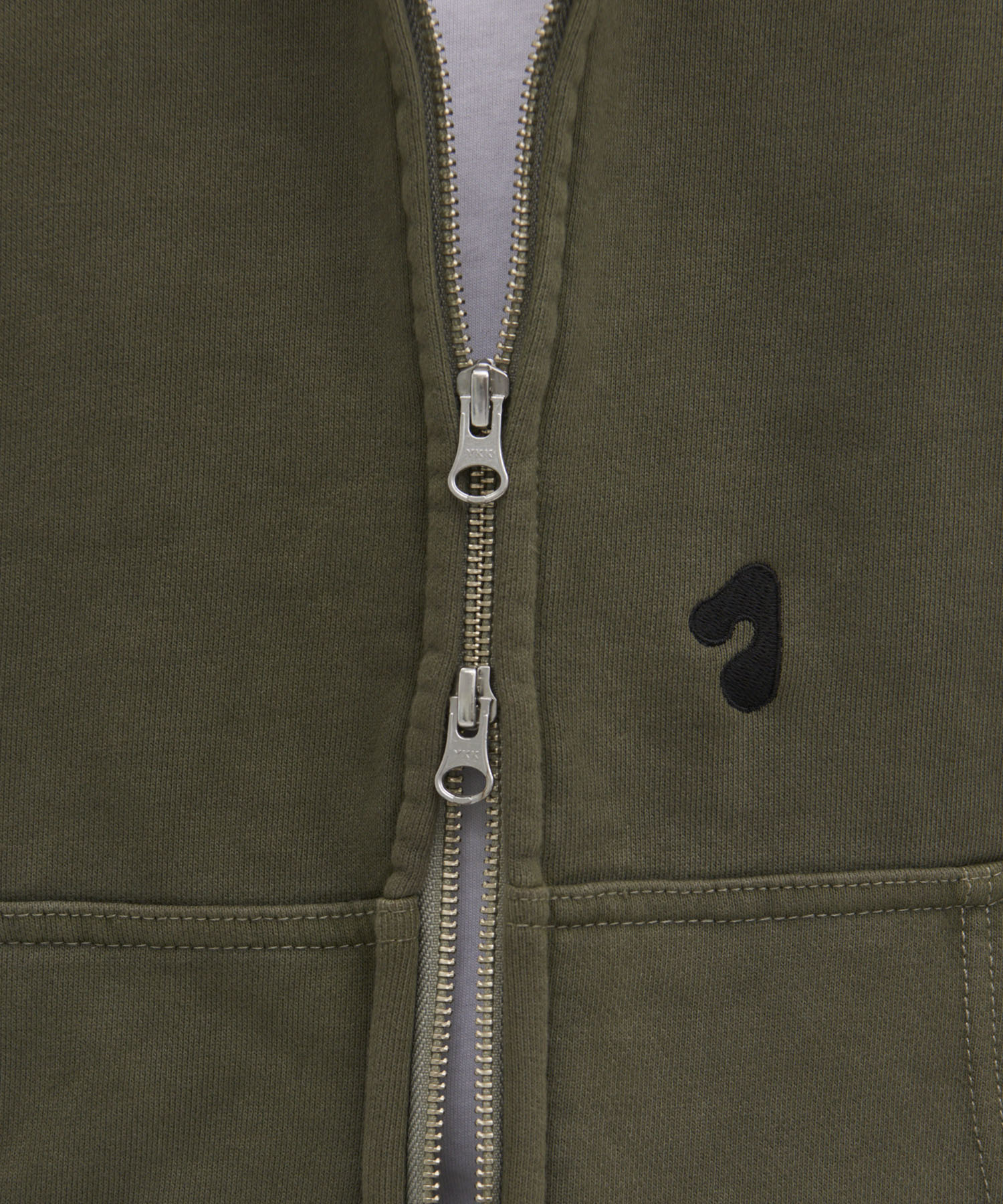 〈別注〉PIGMENT J LOGO ZIP UP HOODIE JieDa