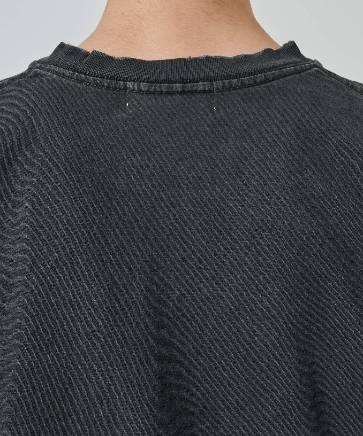 DAMAGE PIGMENT LOGO TEE JieDa