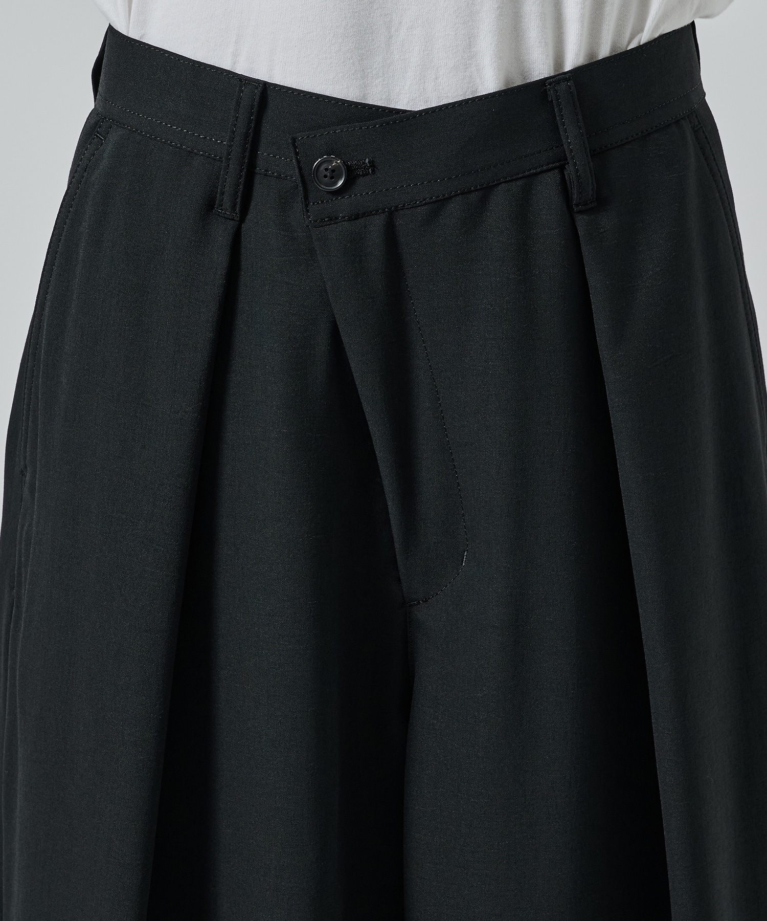WIDE SLACKS SHAREEF