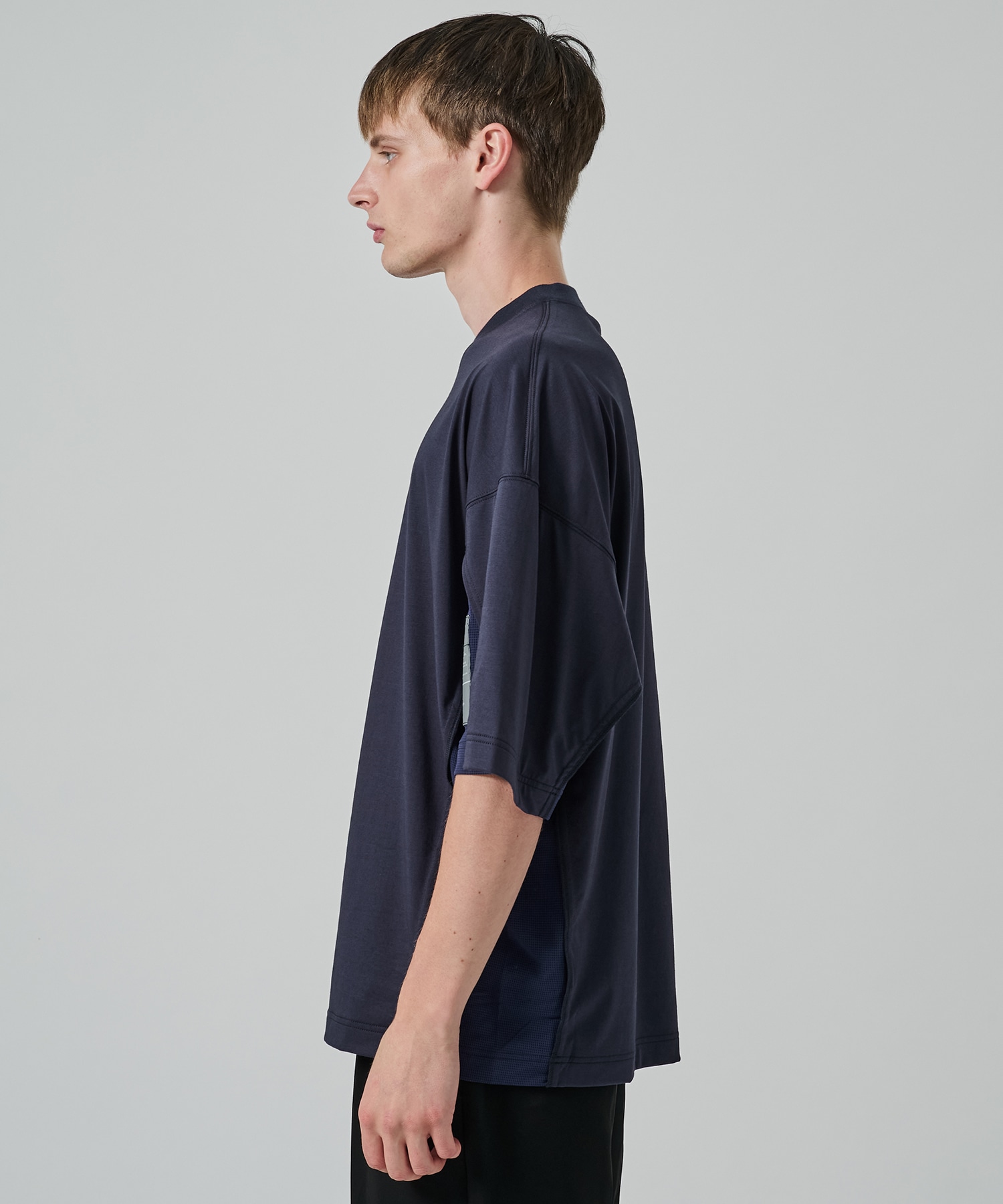〈別注〉メッシュ切り替えミルスペックTEE N.HOOLYWOOD