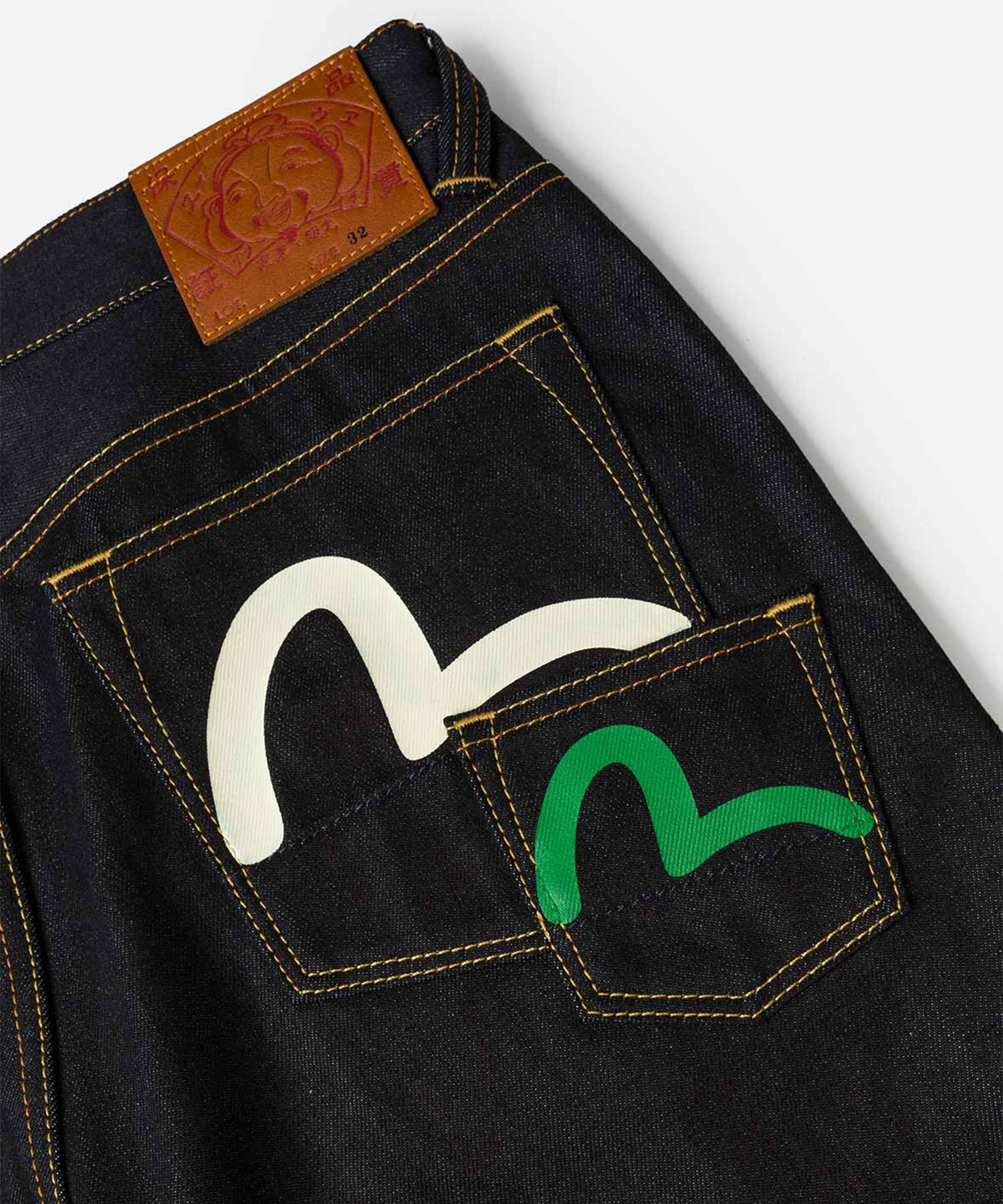 HT MULTI-POCKET DENIM SHORT 