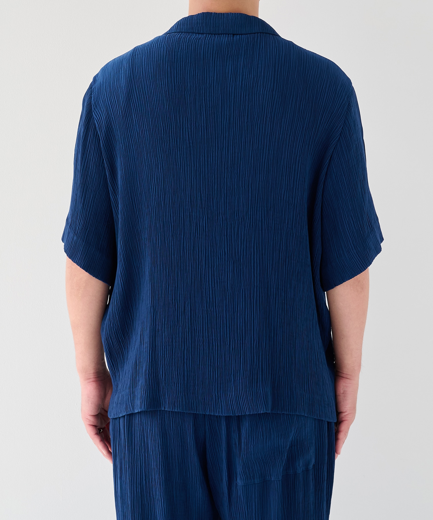 Silky Pleats Open Shirts STUDIOUS