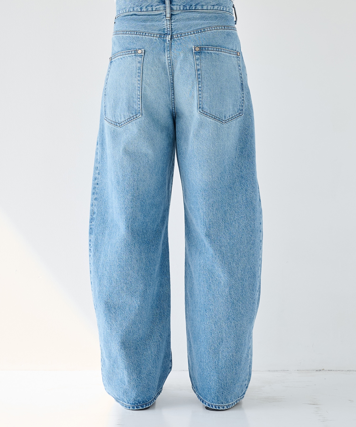 Barrel Denim pants STUDIOUS