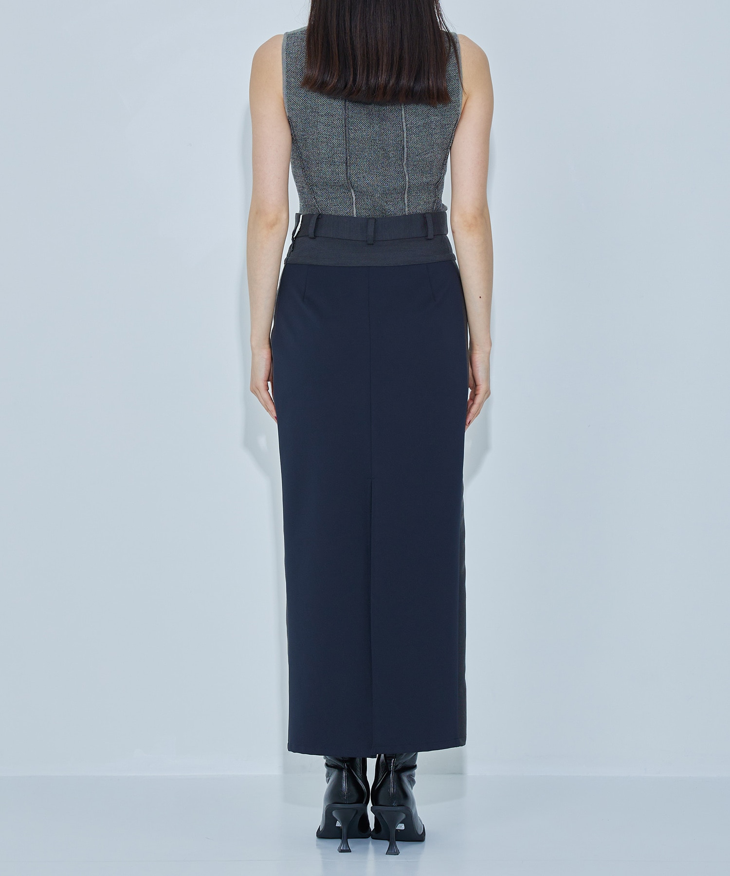 Super Stretch Tight Skirt STUDIOUS