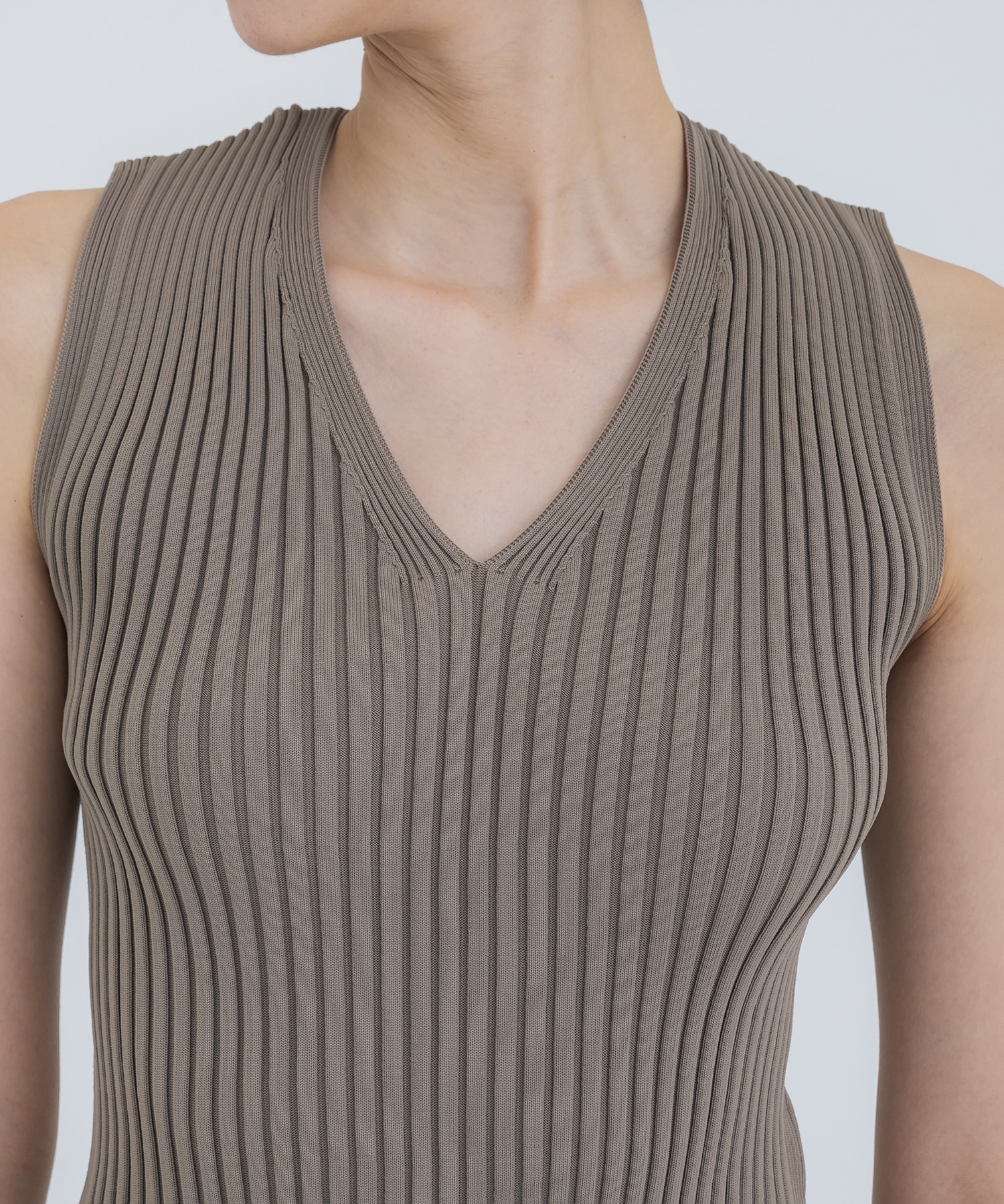 Eco-Vneck knit IIROT