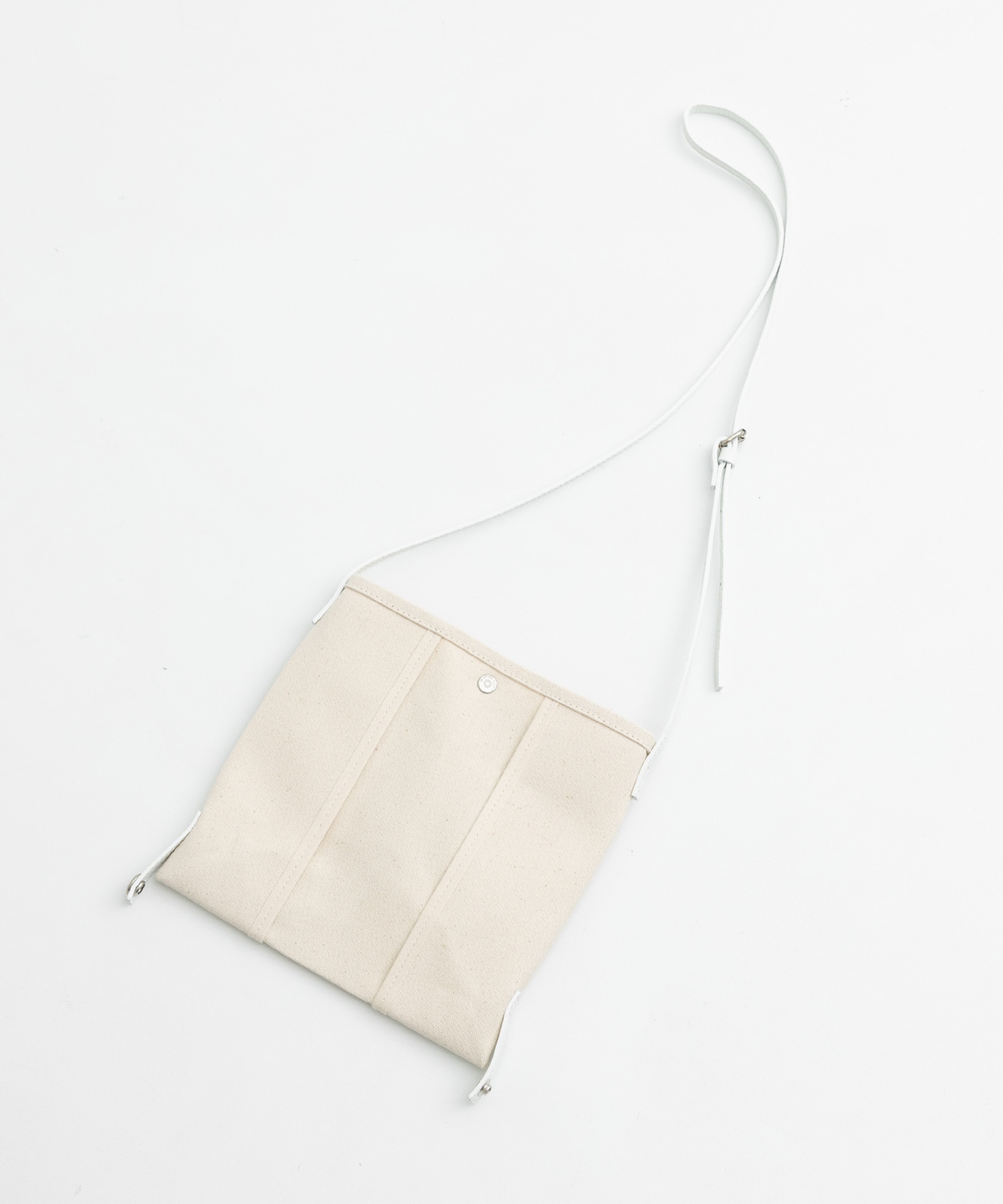 lining logo pocket mini shoulder bag beautiful people