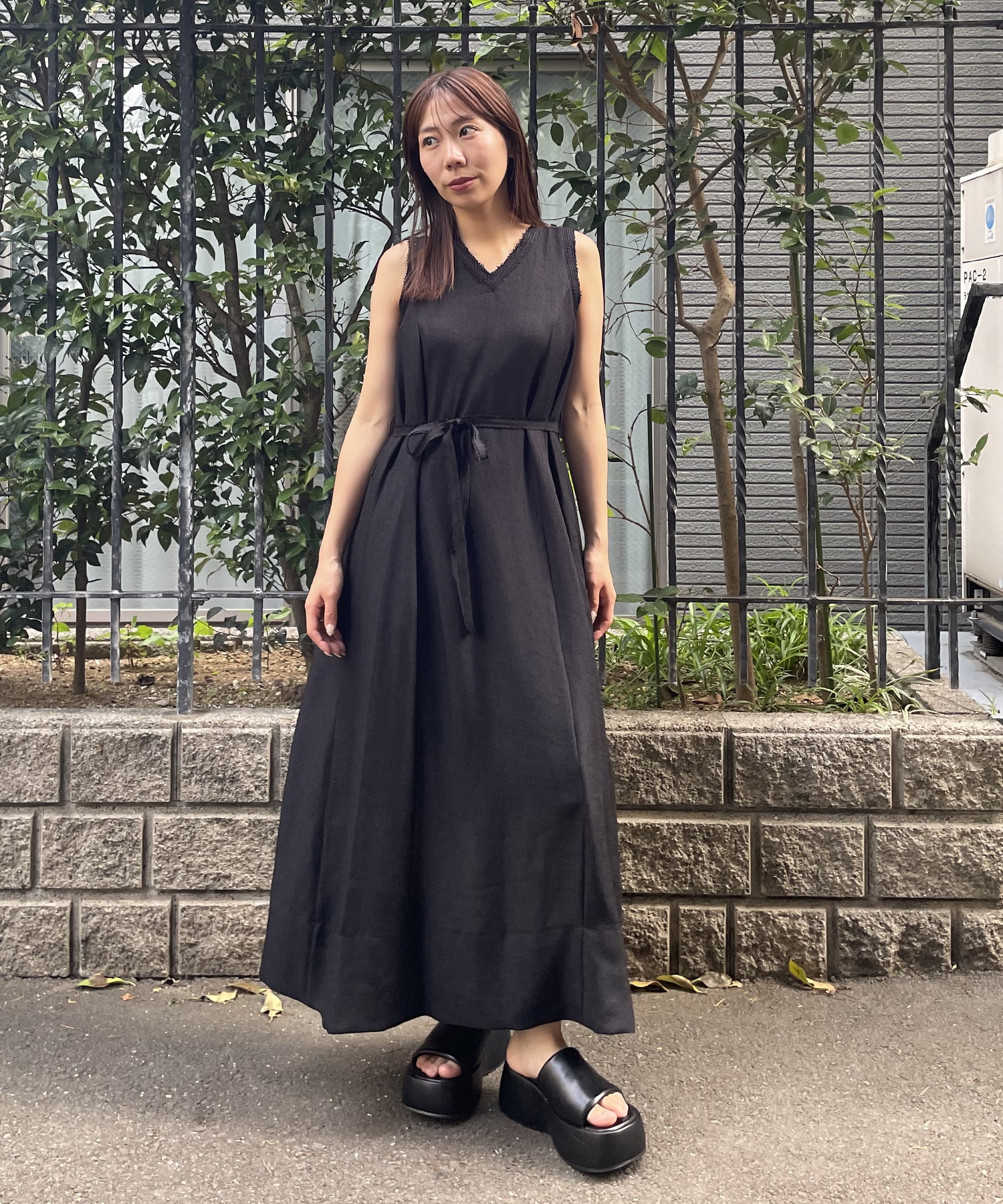V Neck Sleeveless Mesh Dress STUDIOUS