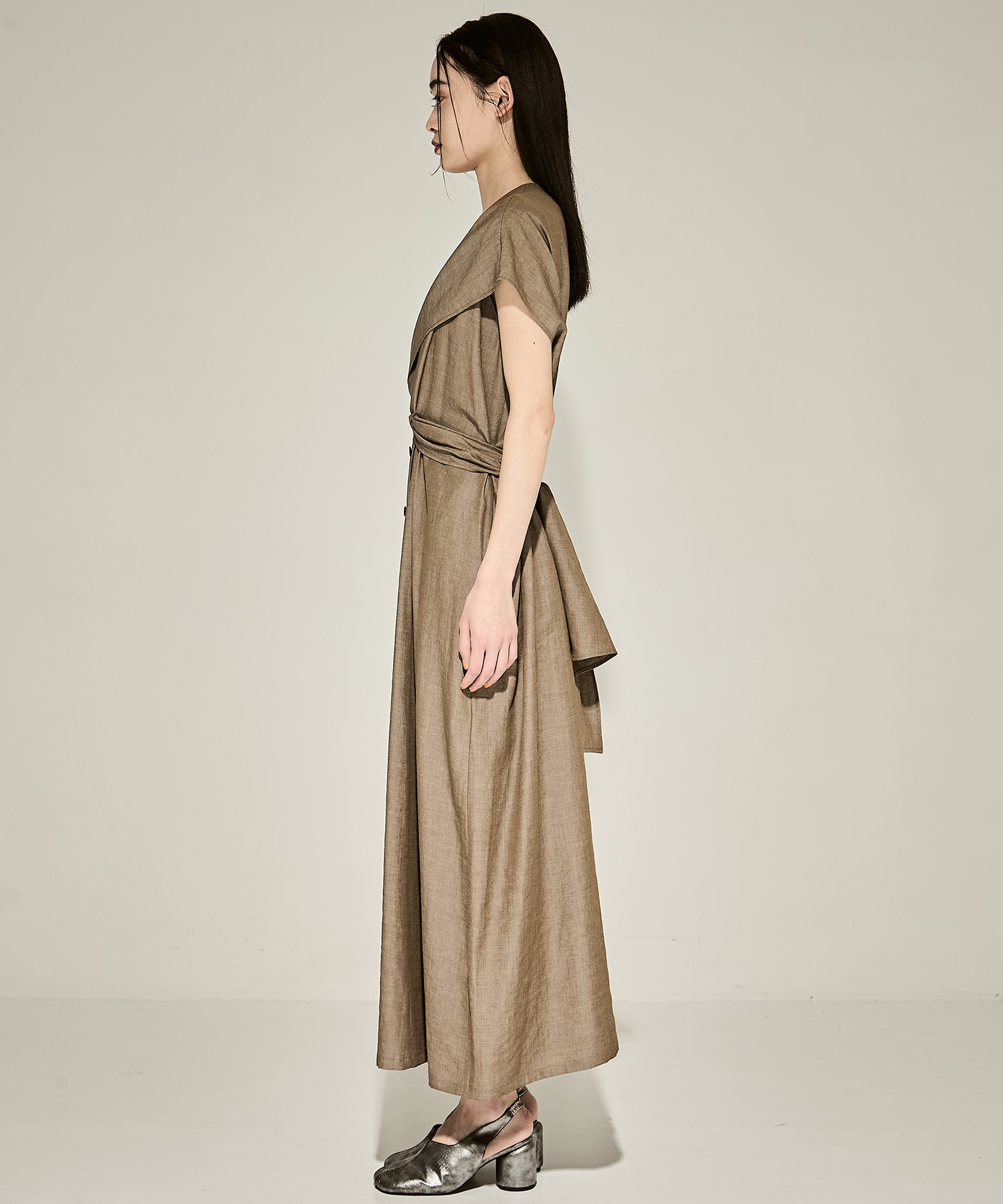 Valeria knot panel dress KH AKIRANAKA