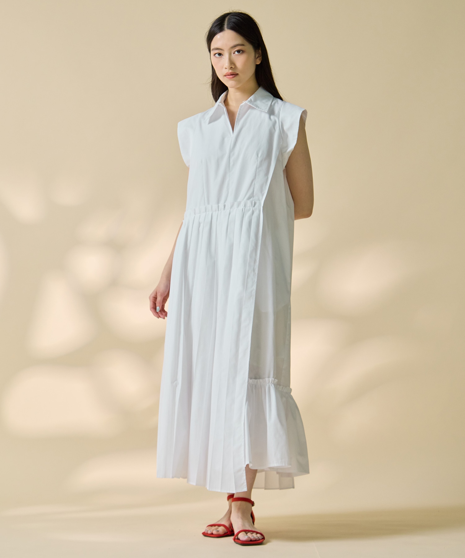 Asymmetry pleats one-piece STUDIOUS